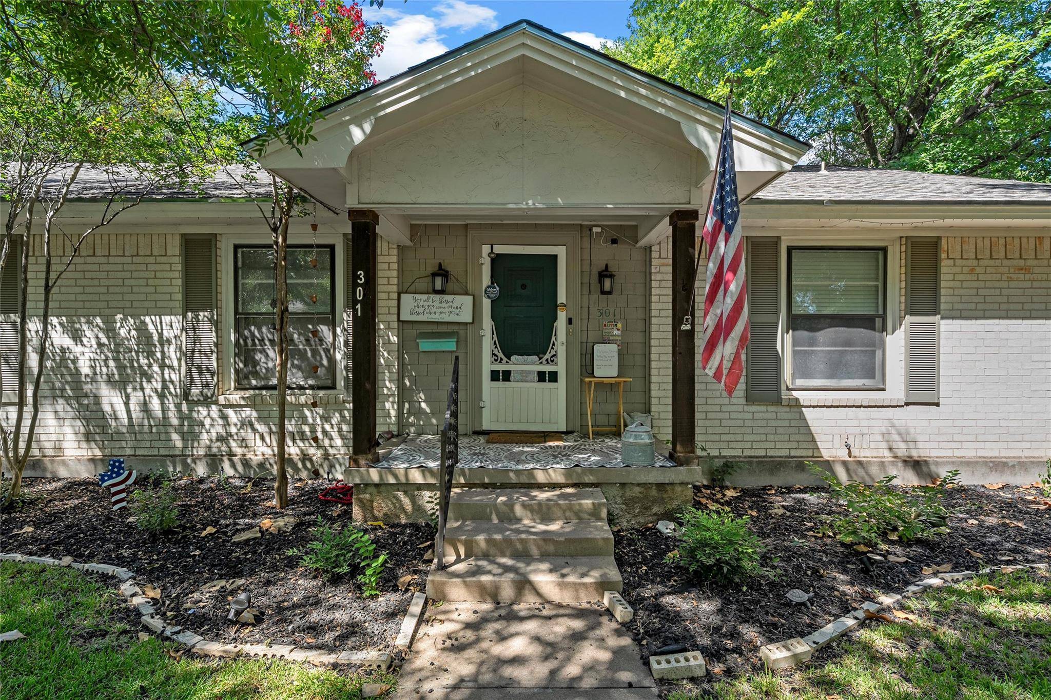 301 N 40th ST, Waco, TX 76710