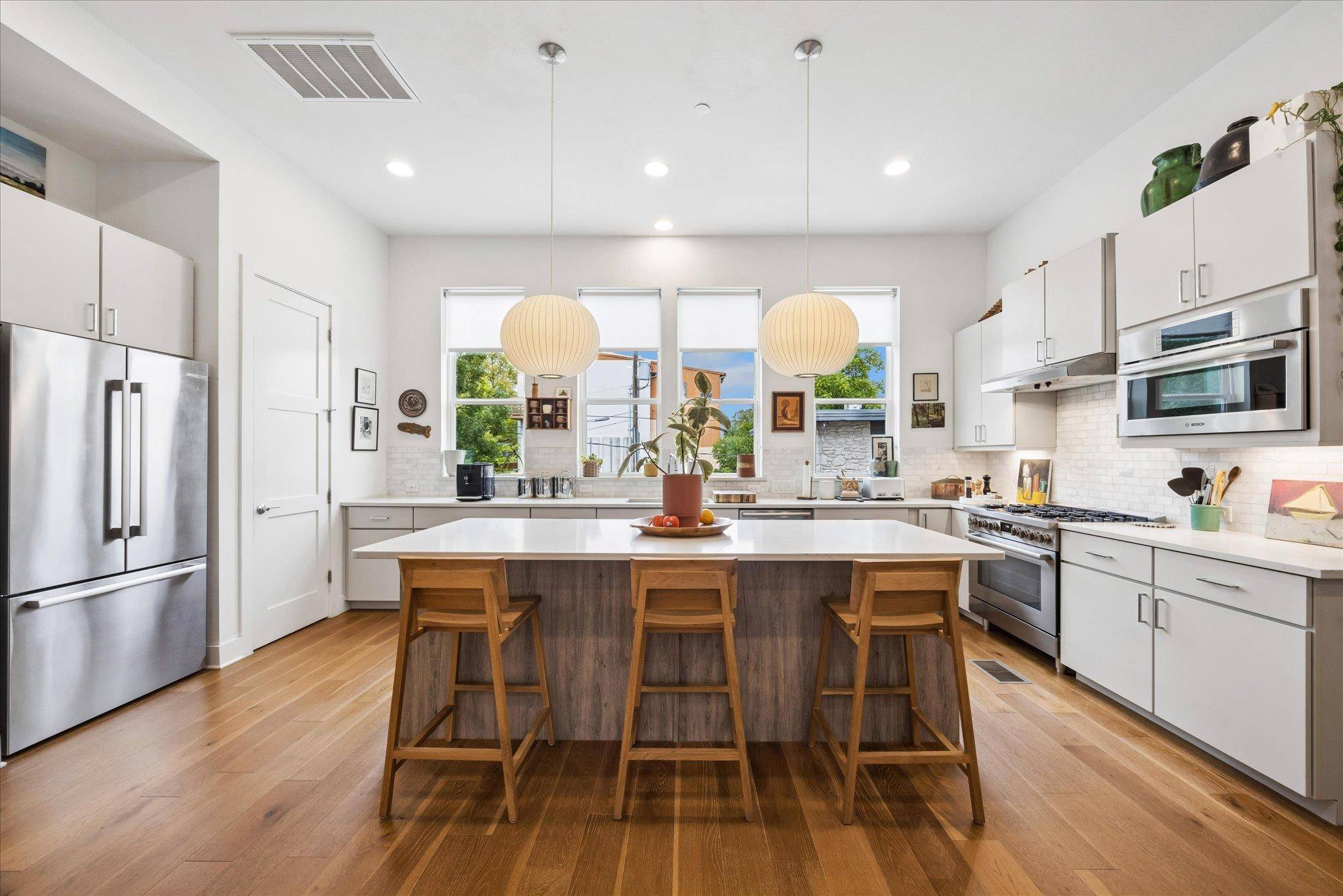 1002 Concordia Ave, Austin, TX 78705