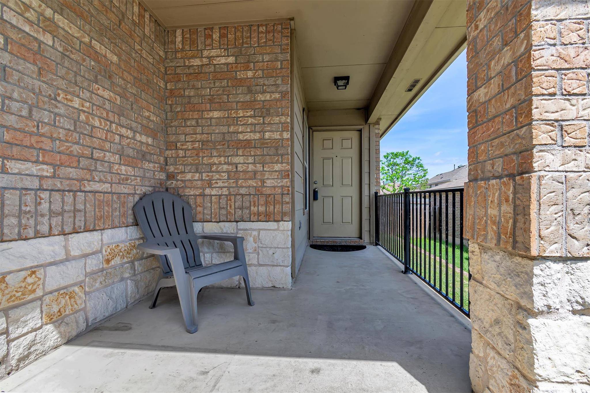 211 Pine Arbol PASS, Buda, TX 78610