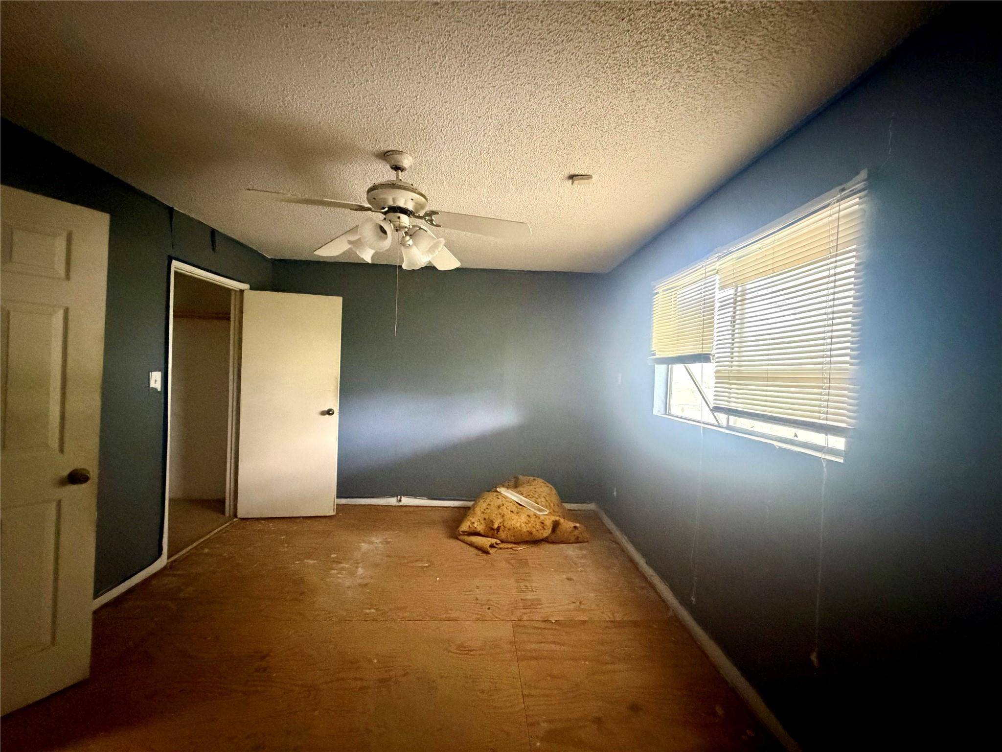 808 W Boundary ST, Giddings, TX 78942