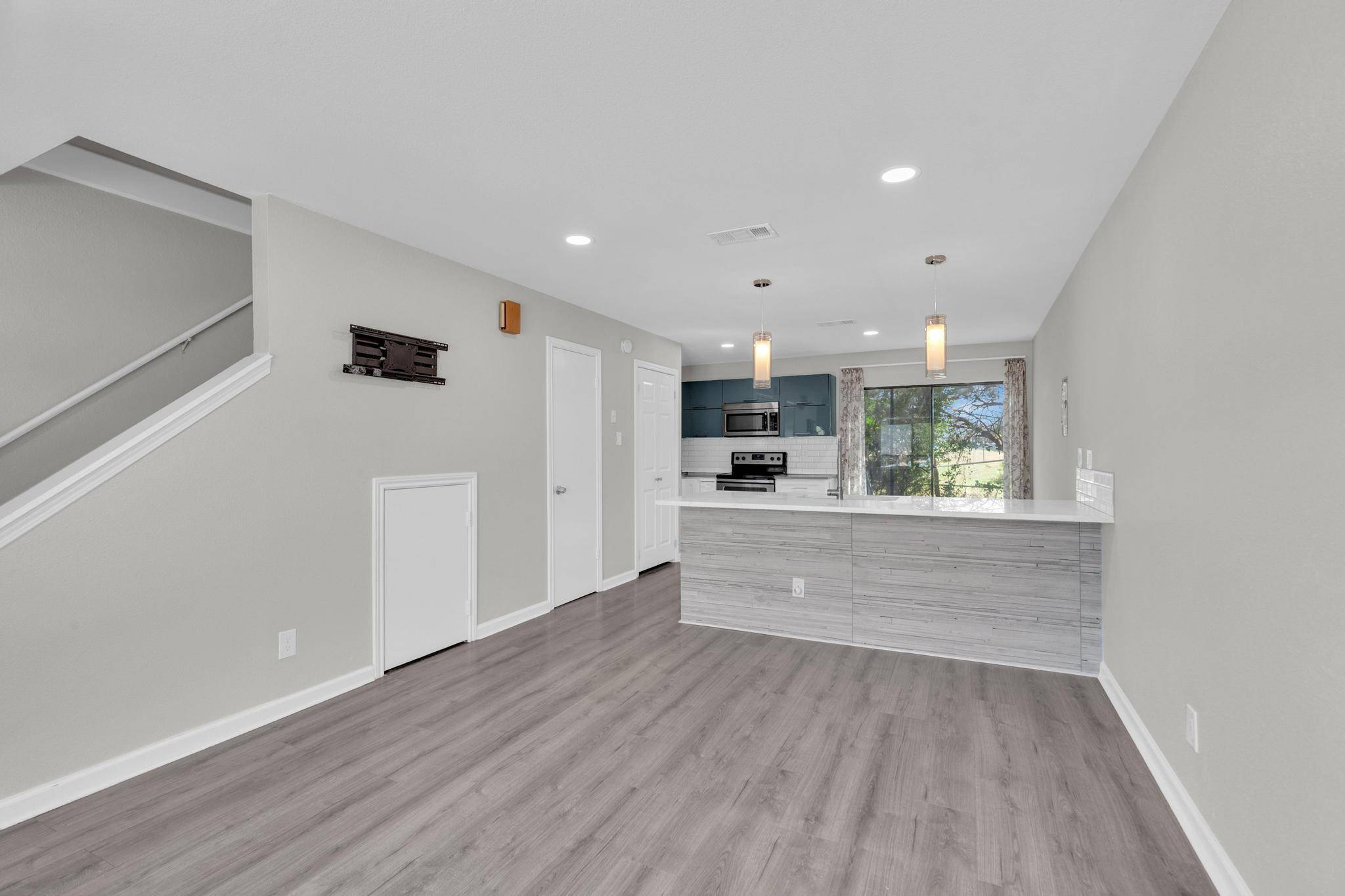 3004 Whisper Oaks LN #H, Georgetown, TX 78628