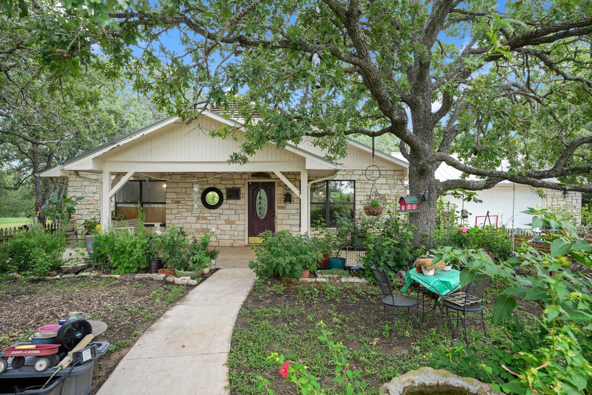 3413 Fm 1185, Lockhart, TX 78644