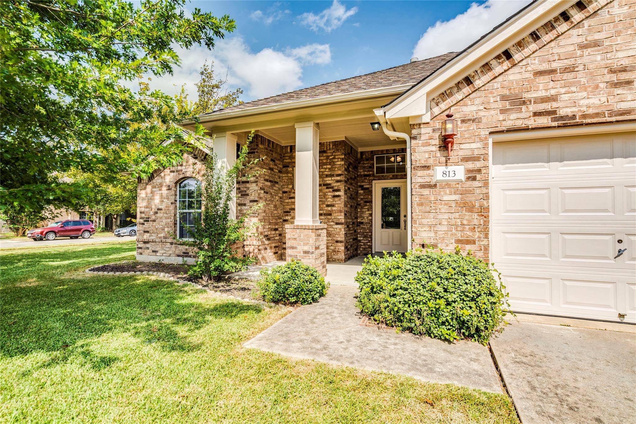 813 Kingston Lacy BLVD, Pflugerville, TX 78660