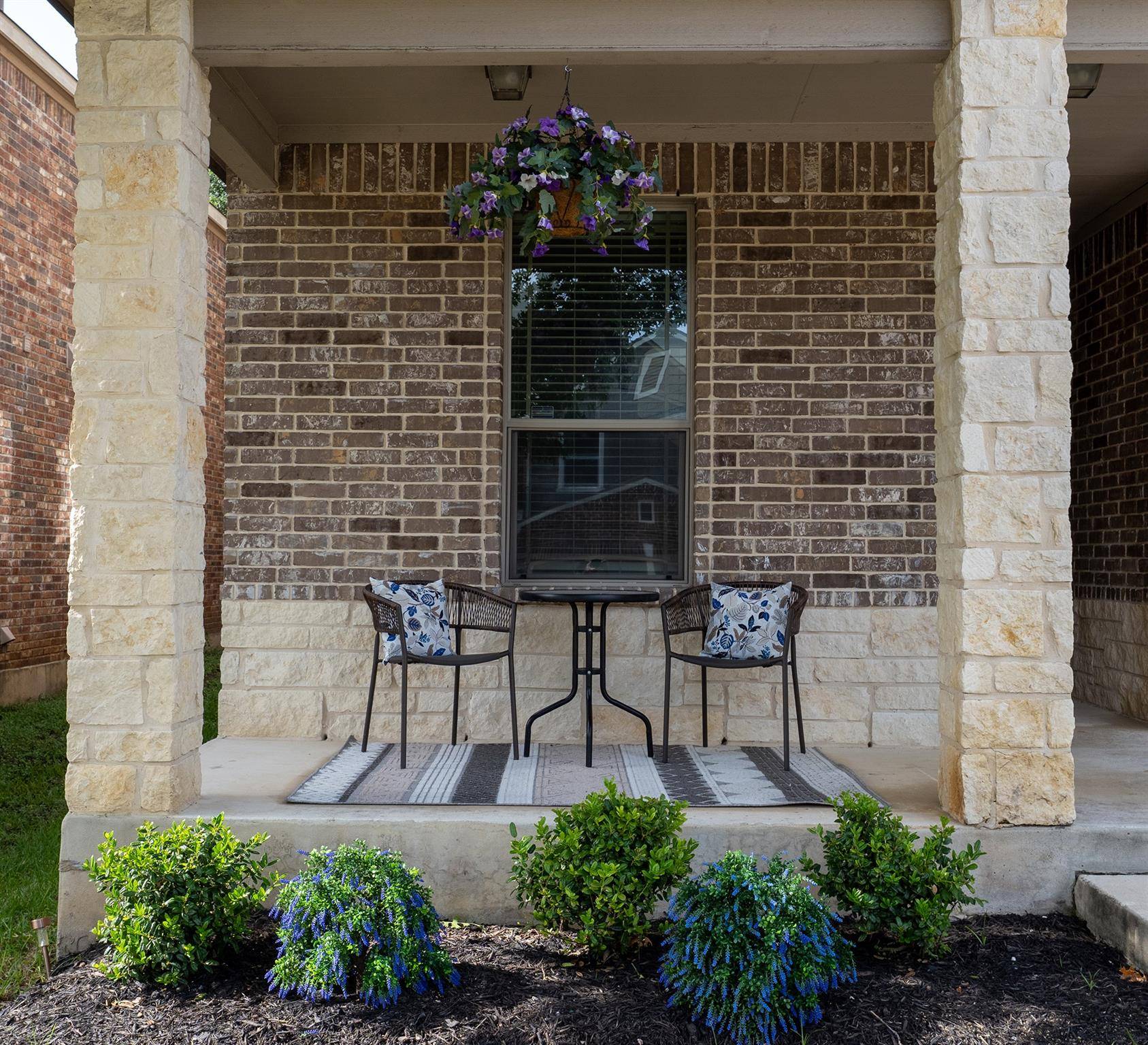 104 Rolling Creek, Boerne, TX 78006
