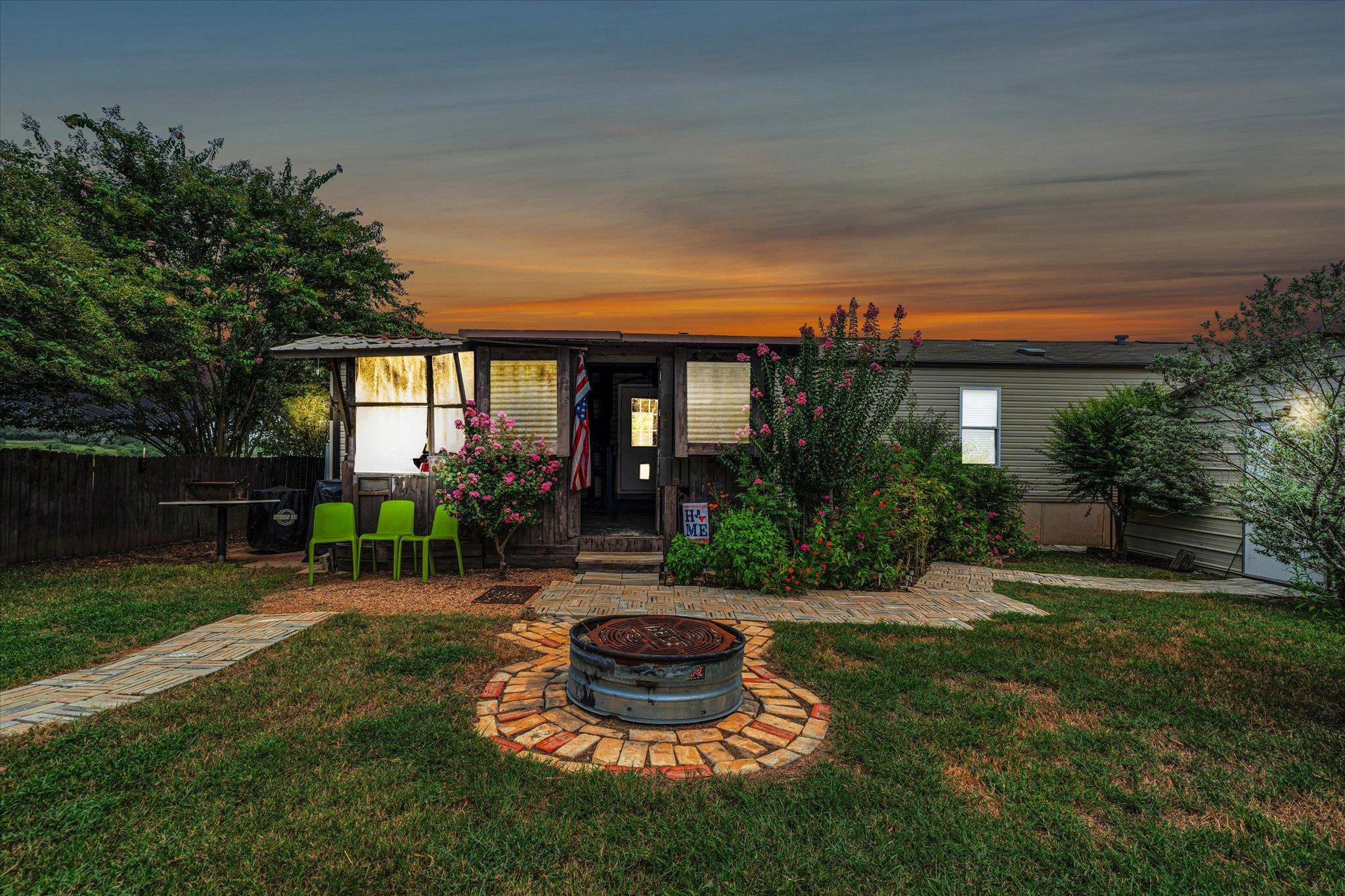 1500 Wattsville RD, Luling, TX 78648