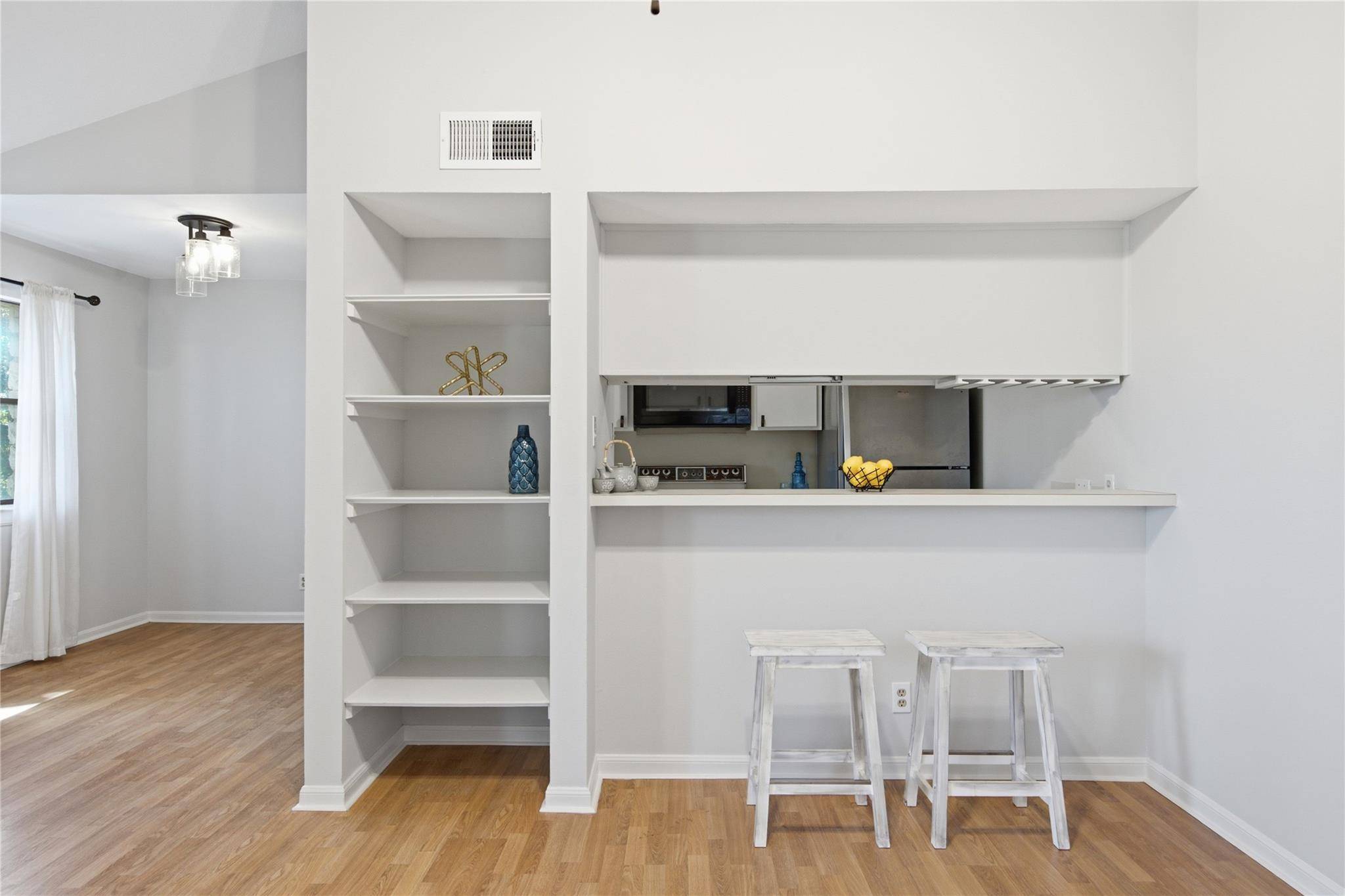 9226 Jollyville RD #222, Austin, TX 78759