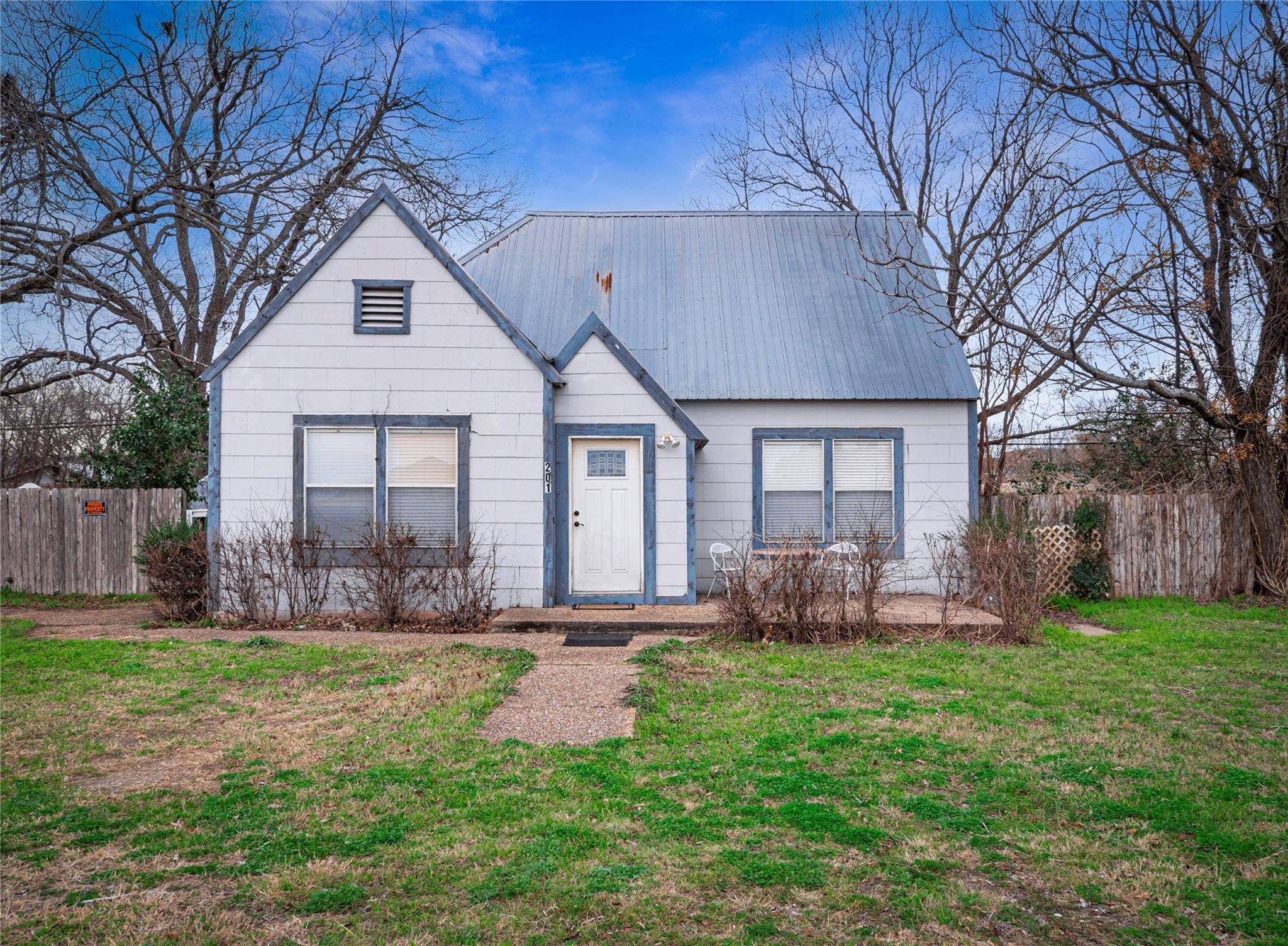201-205 S Highway 183, Leander, TX 78641