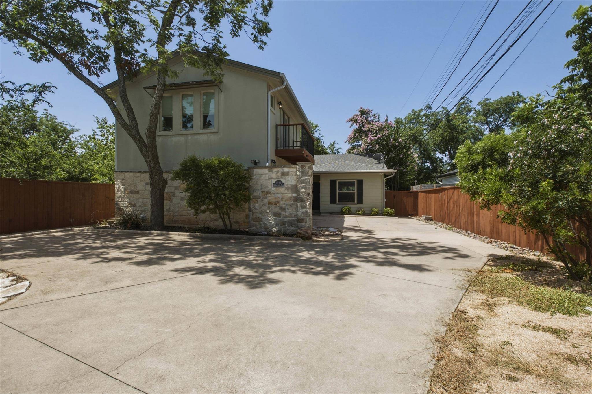 1315 W Anderson LN #B, Austin, TX 78757