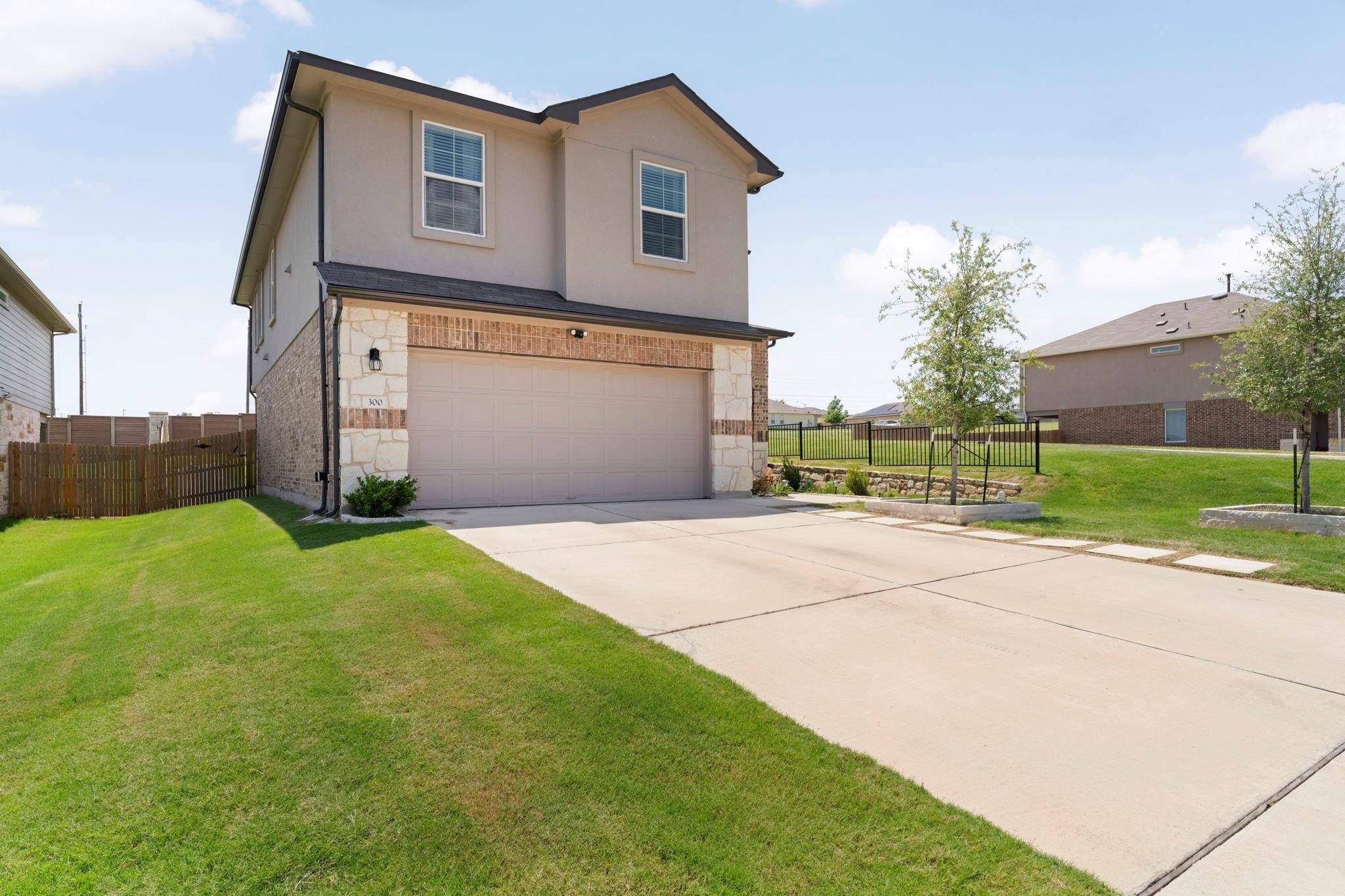 300 Brooklyn DR, Georgetown, TX 78626
