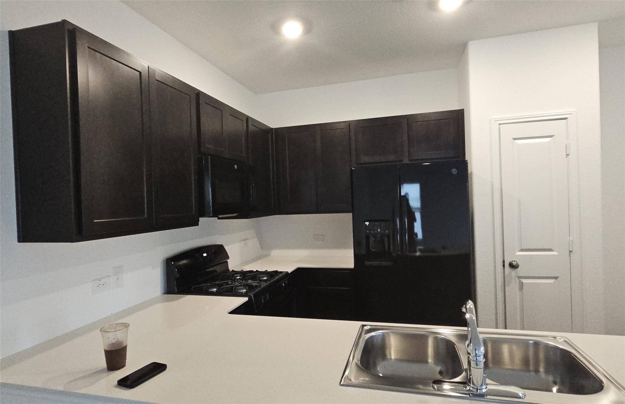 2329 Red Sky DR, Lockhart, TX 78644