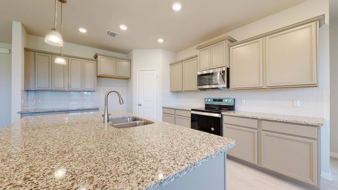 108 Kenzie ST, Thorndale, TX 76577