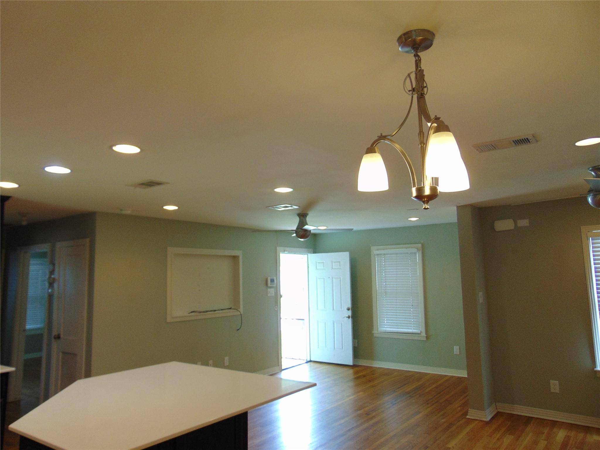 210 W 55th ST, Austin, TX 78751
