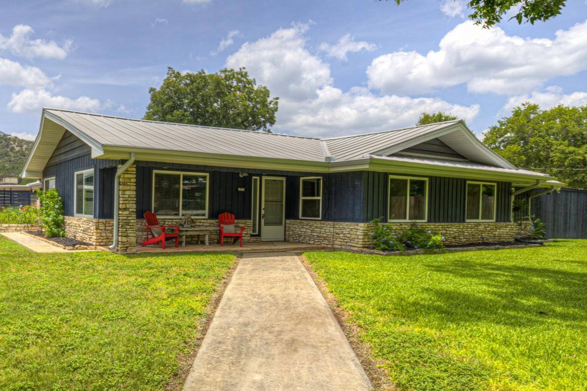 635 Riverside Path, Canyon Lake, TX 78133