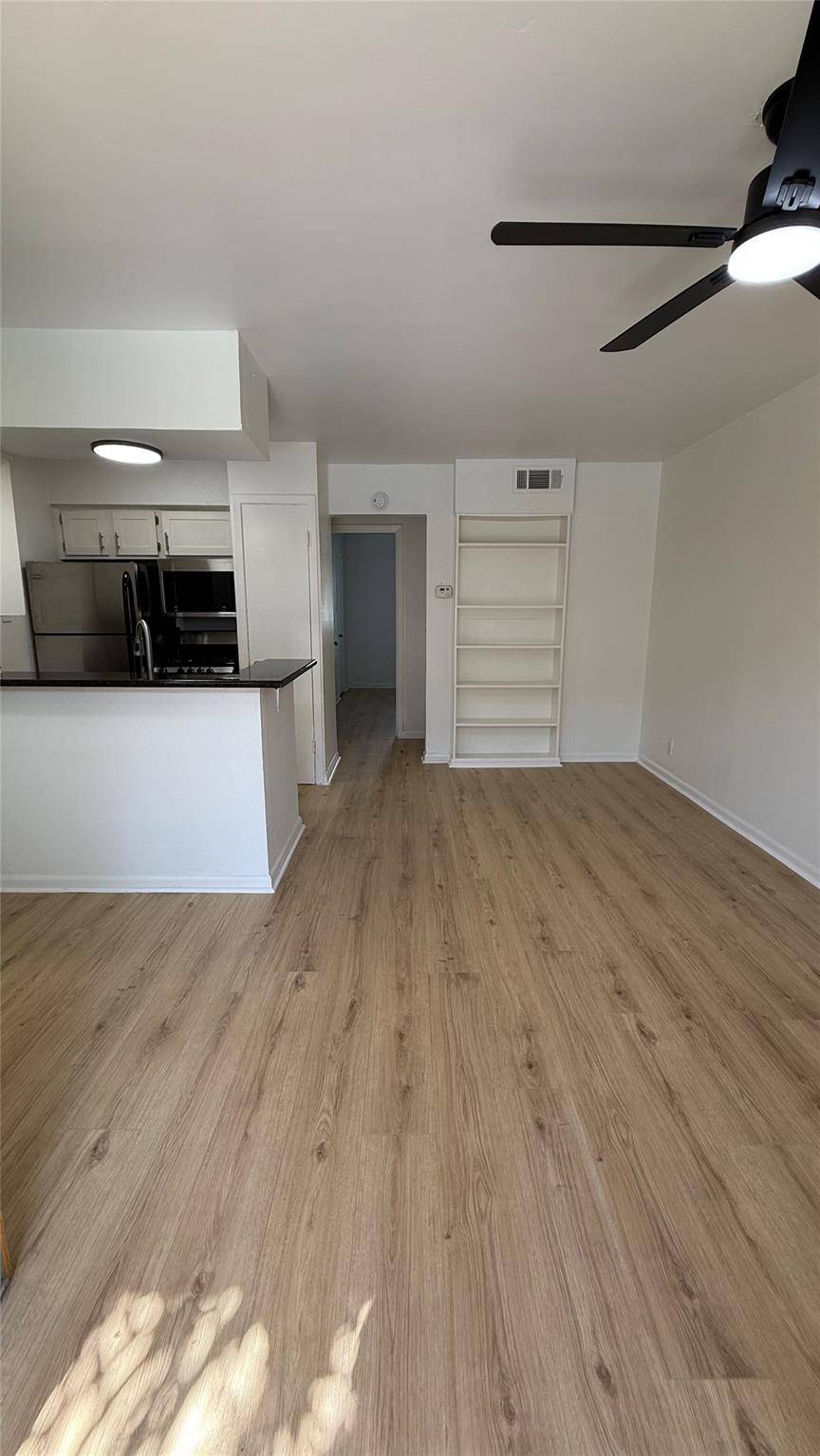 2401 Manor RD #126, Austin, TX 78722