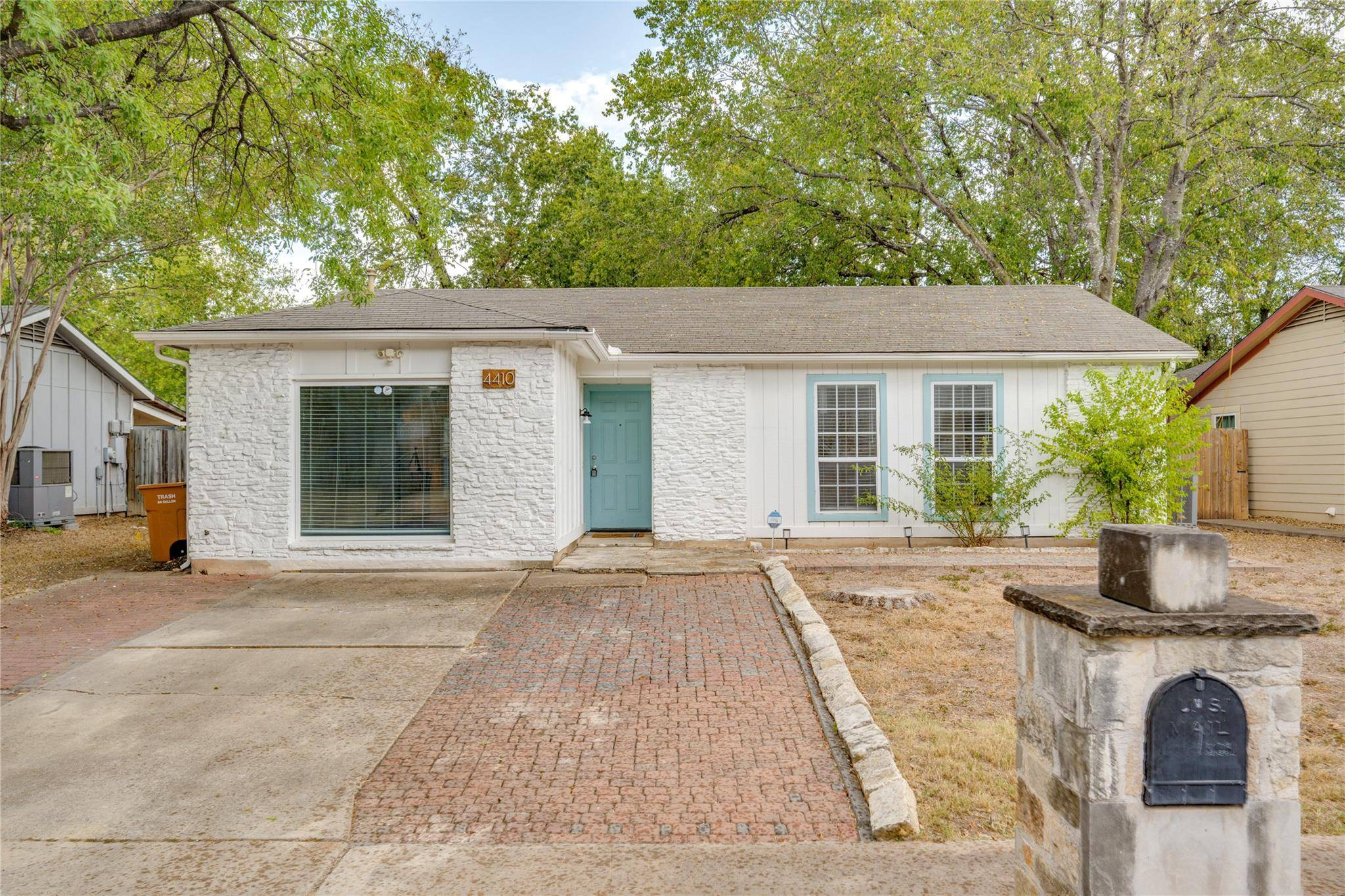 4410 Dove Springs DR, Austin, TX 78744