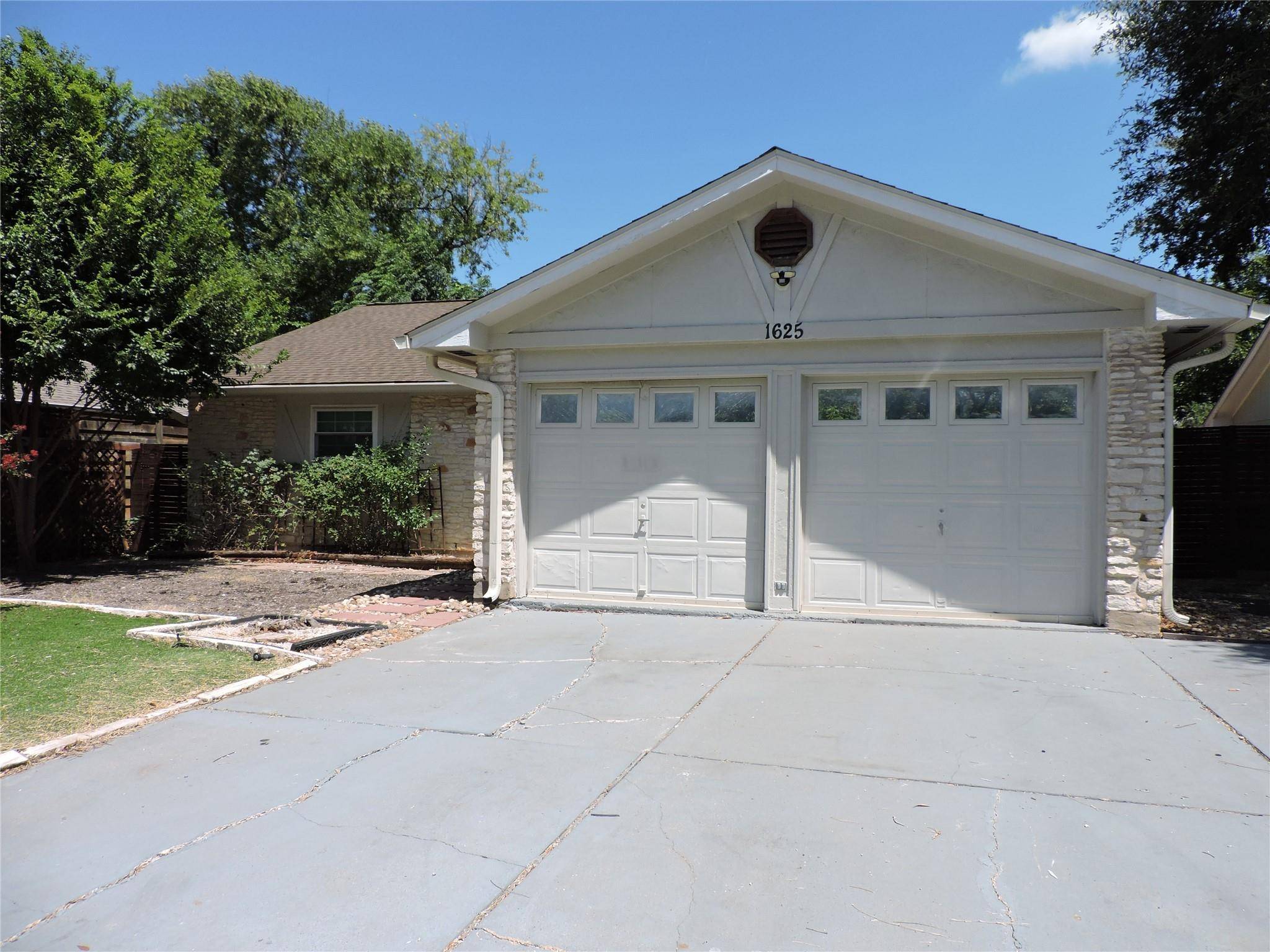 1625 Chippeway LN, Austin, TX 78745