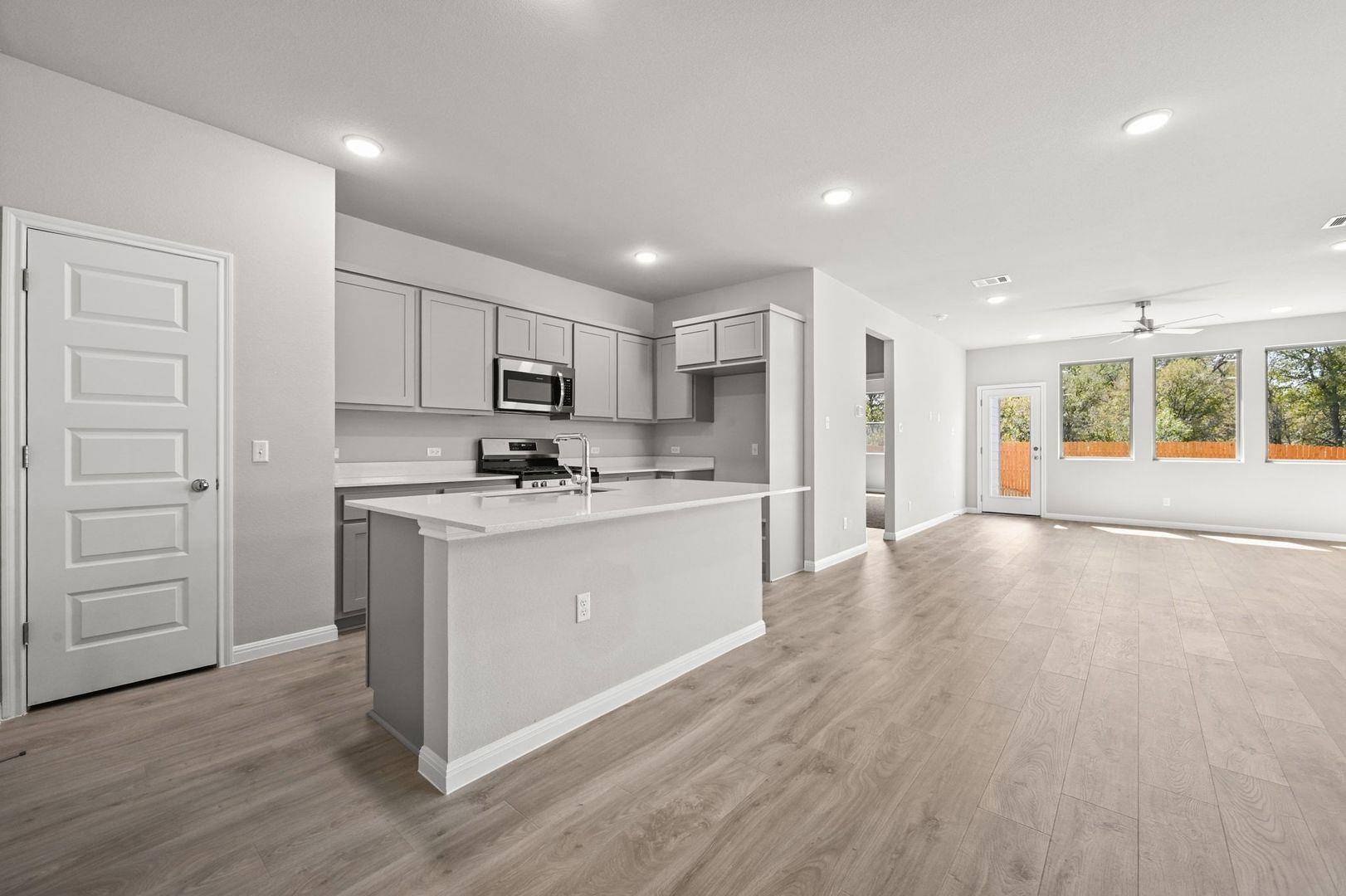 205 Hornet ST, Elgin, TX 78621