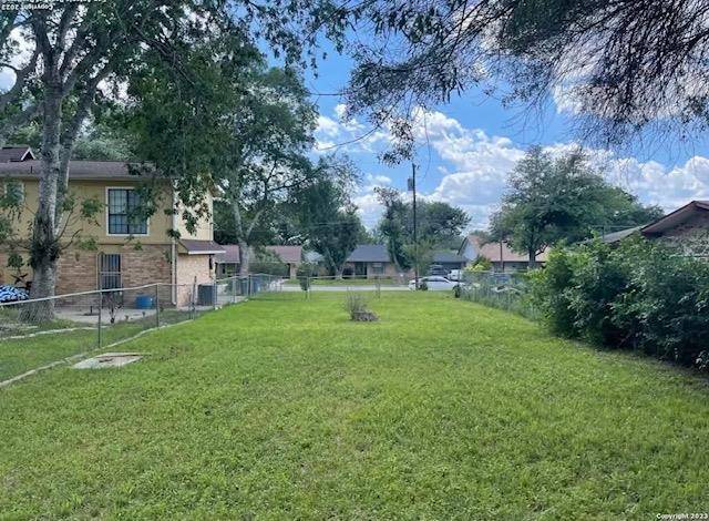 4004 Meeks Ave, San Antonio, TX 78210