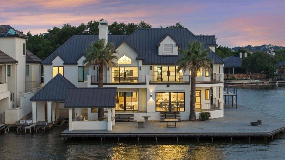 151 Applehead Island DR, Horseshoe Bay, TX 78657