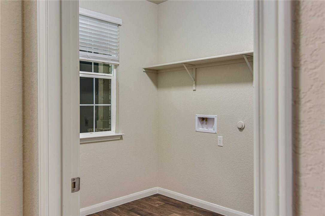 309 Naset DR, Georgetown, TX 78626