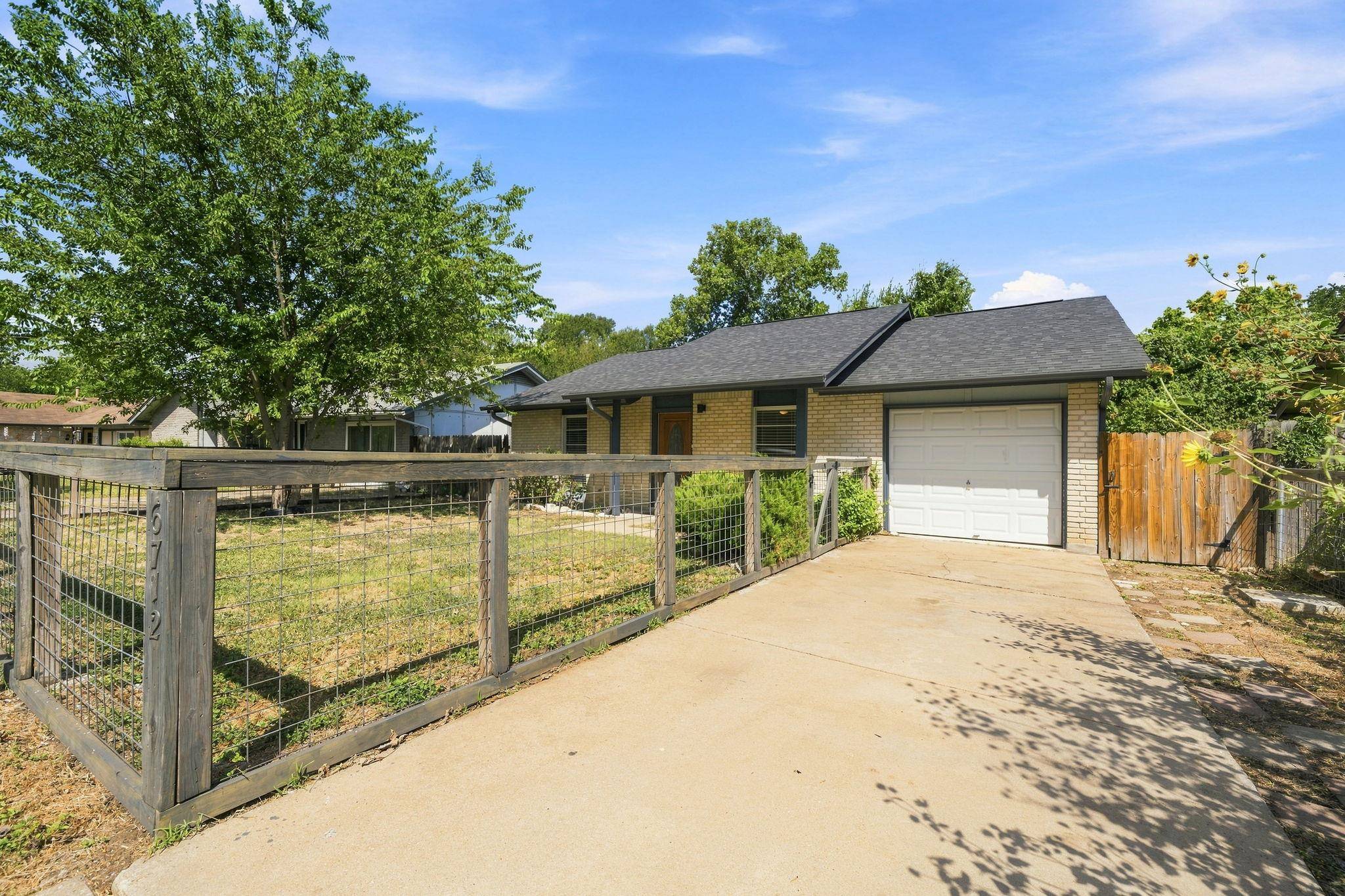 6712 Ripple RUN, Austin, TX 78744