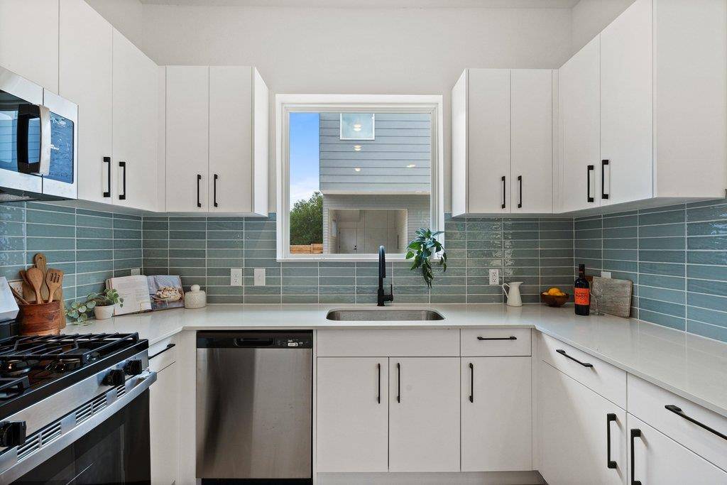401 N Bluff DR #10101, Austin, TX 78745