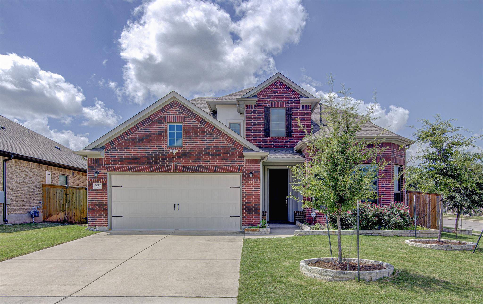2012 La Gabriella LN, Leander, TX 78641
