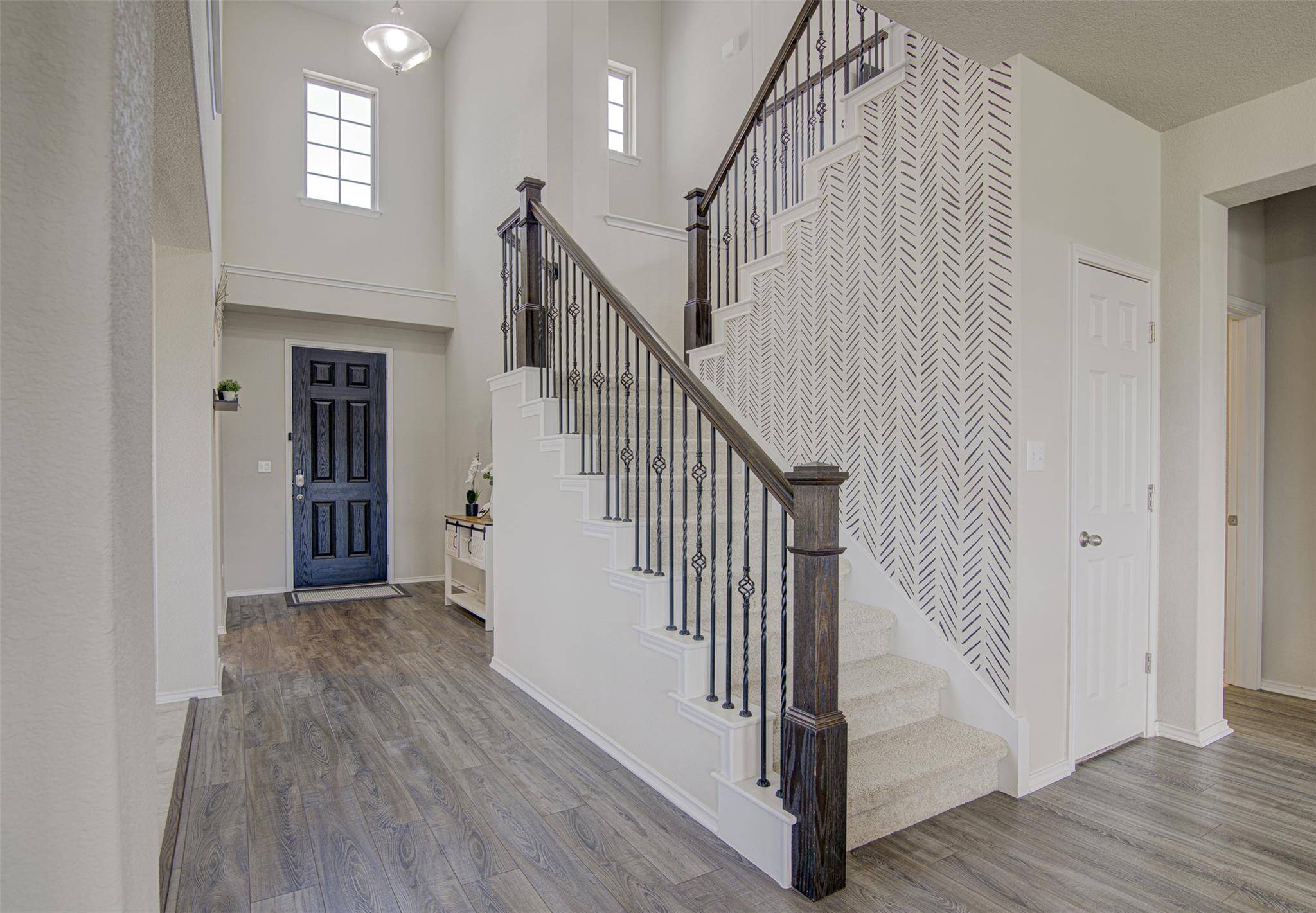2012 La Gabriella LN, Leander, TX 78641
