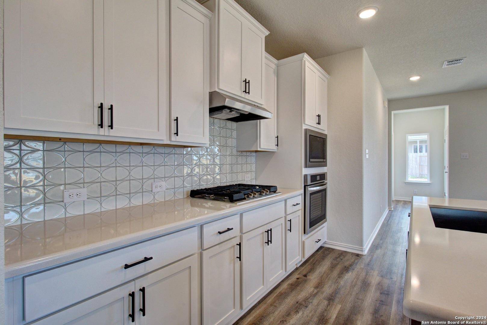 1504 Spechts Ranch RD, New Braunfels, TX 78132