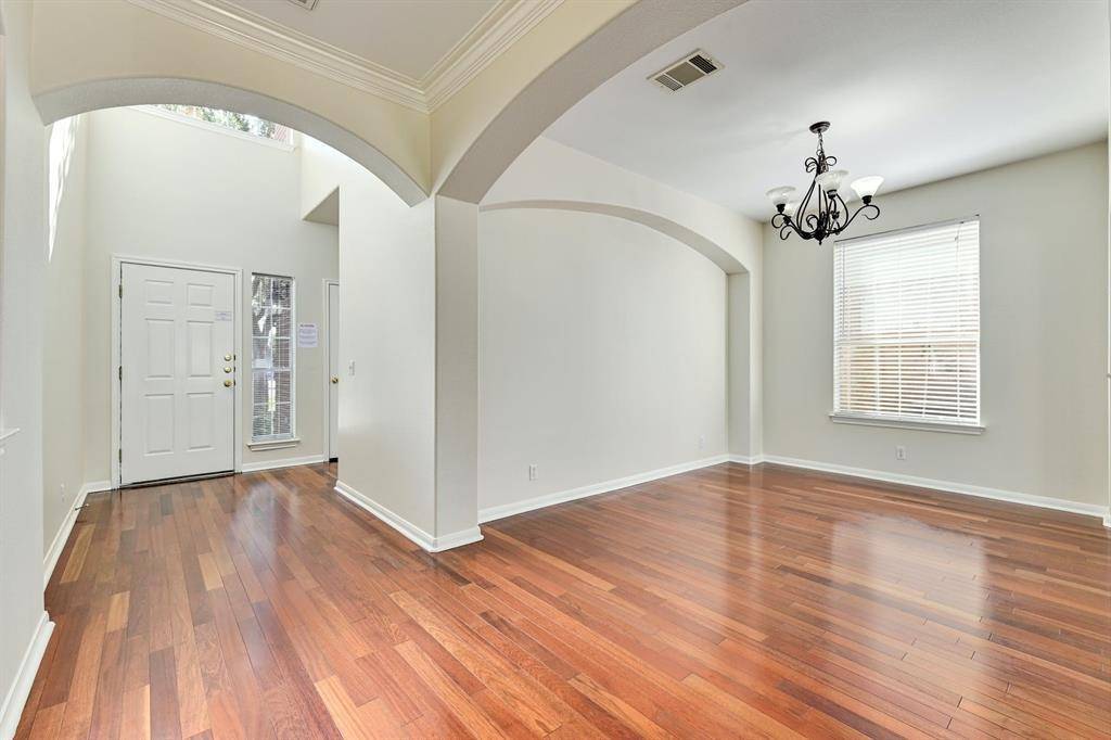 20308 Farm Pond LN, Pflugerville, TX 78660