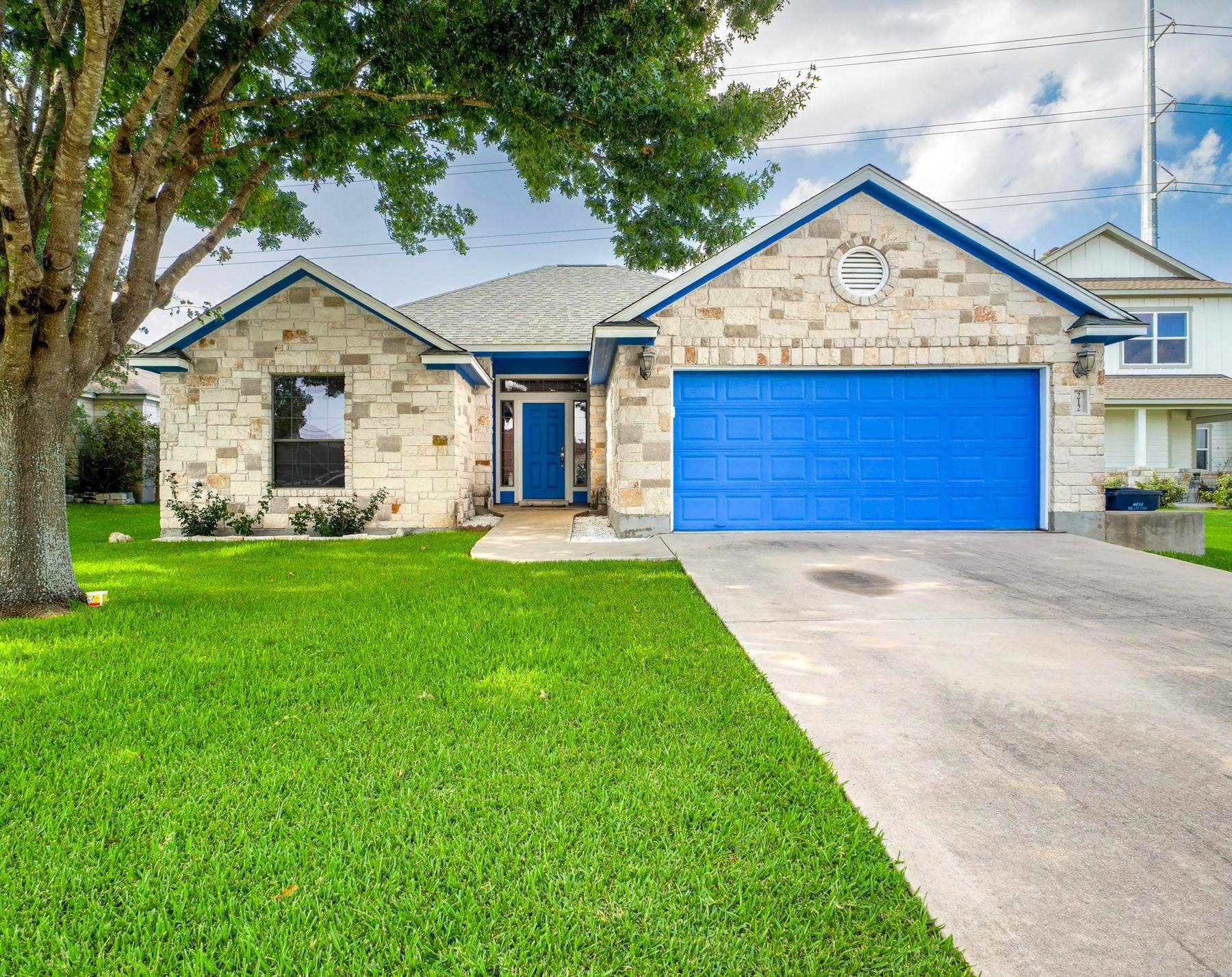 212 Cailin CT, Burnet, TX 78611