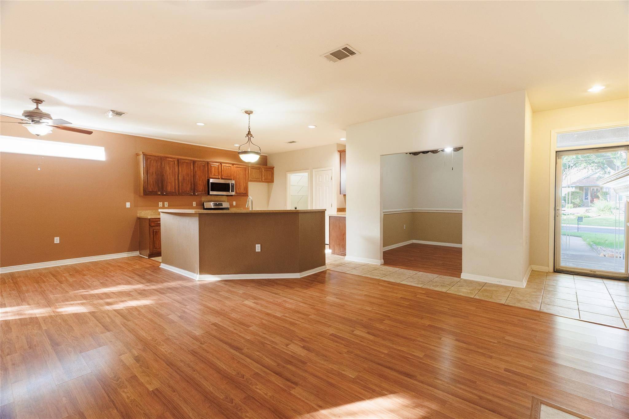 225 Red Poppy TRL, Georgetown, TX 78633