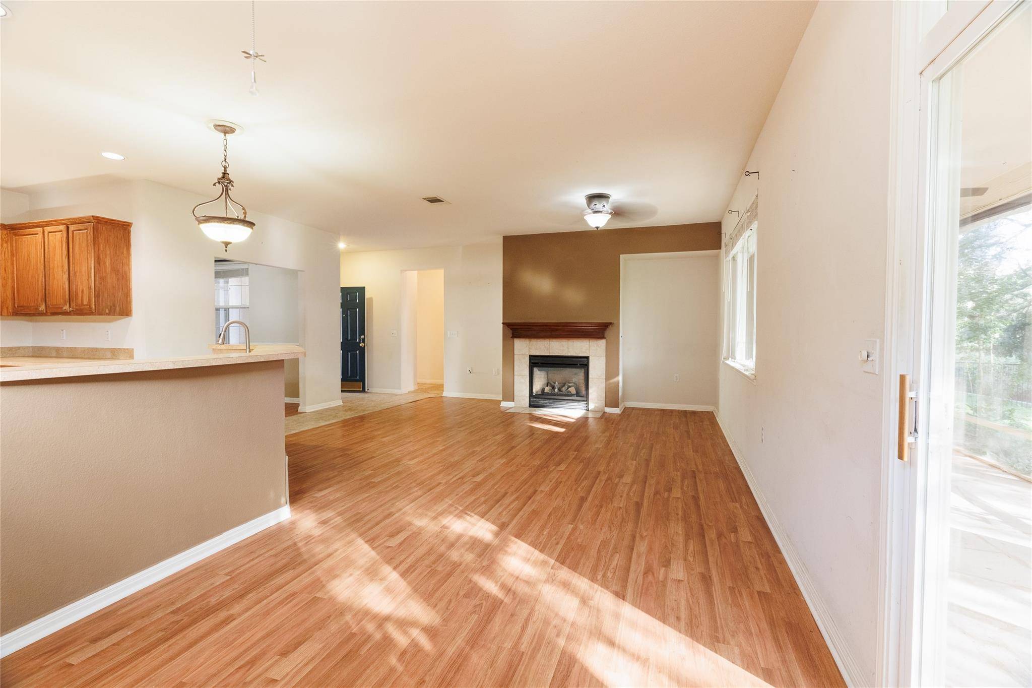 225 Red Poppy TRL, Georgetown, TX 78633