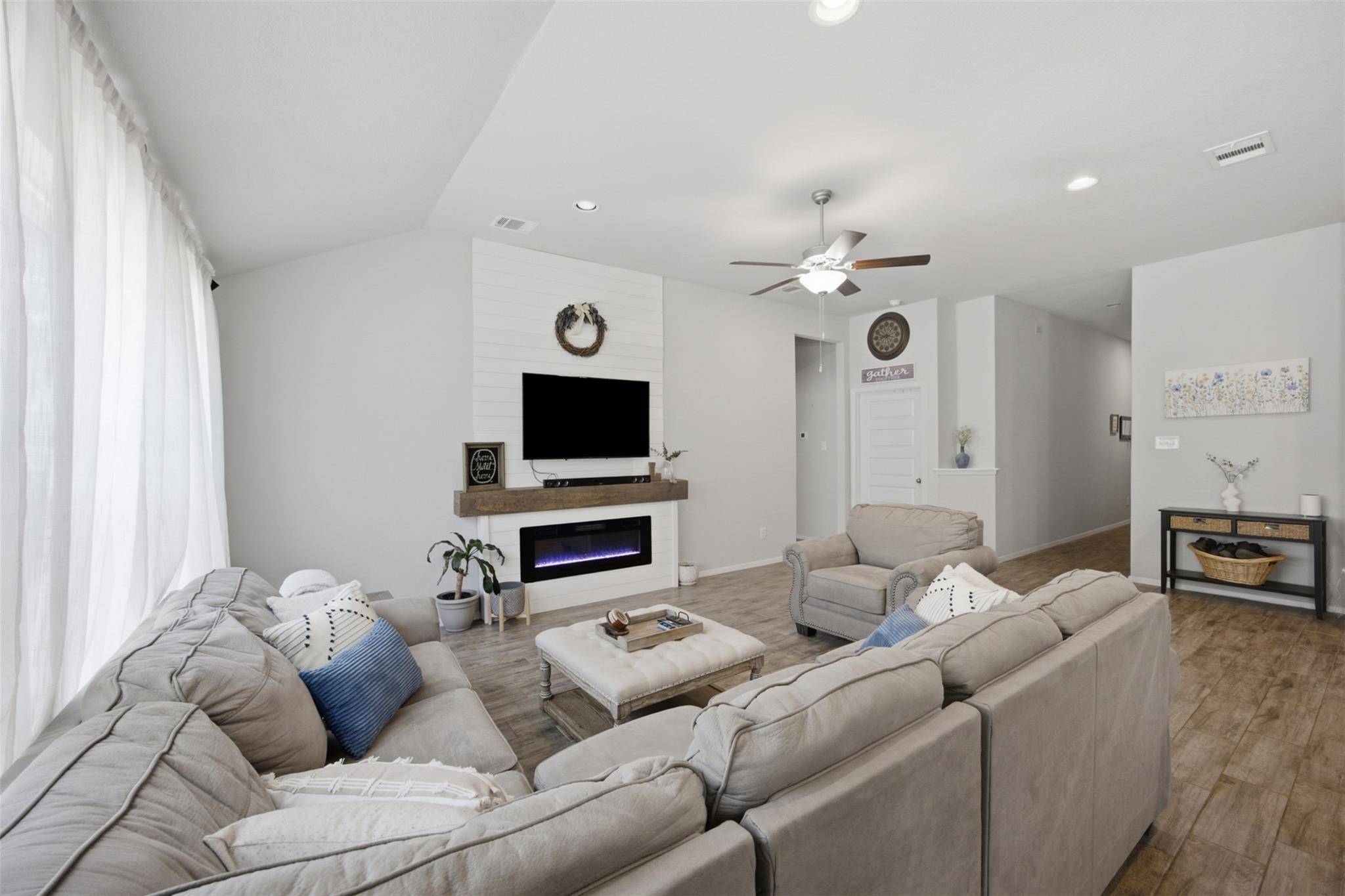 20812 Twisting TRL, Lago Vista, TX 78645