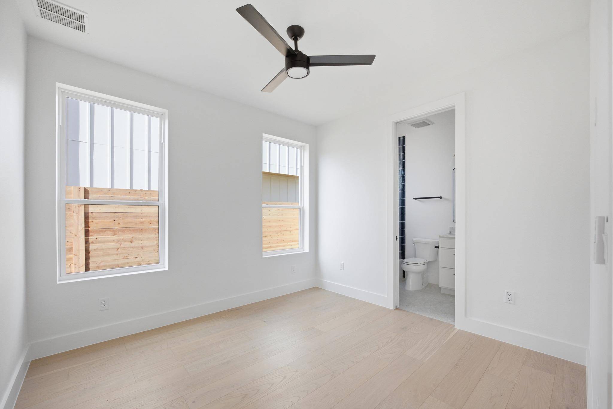 301 N Pleasant Valley RD #2, Austin, TX 78702