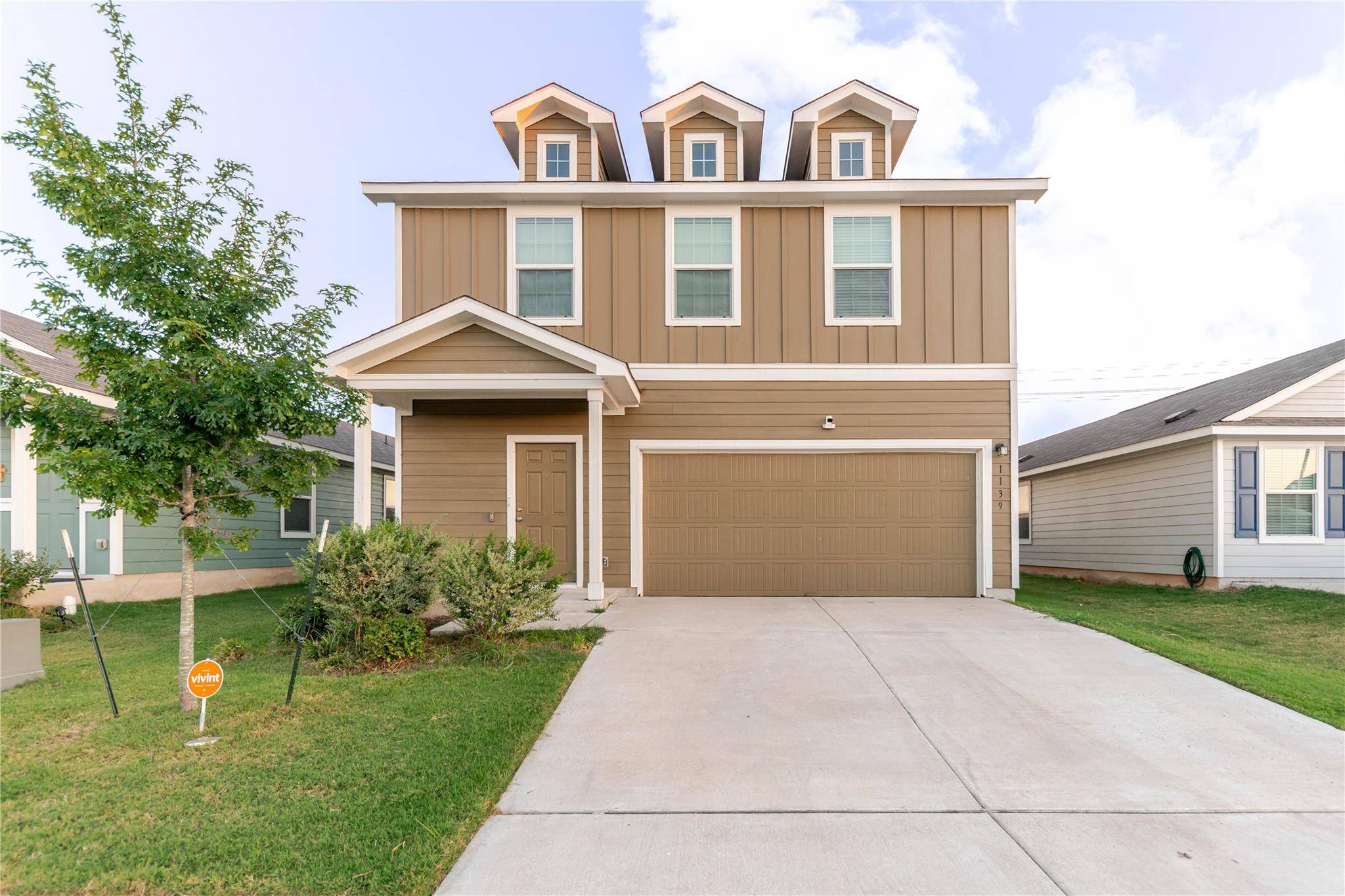 1139 Catfish LN, Bastrop, TX 78602