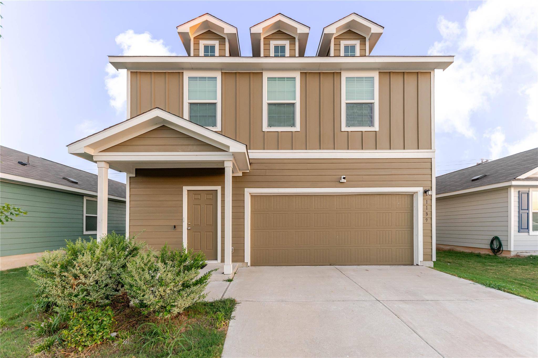 1139 Catfish LN, Bastrop, TX 78602