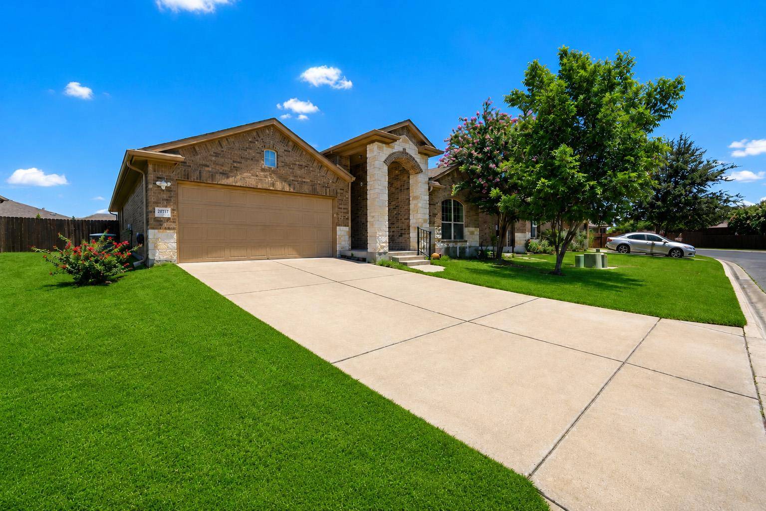18717 Leigh LN, Pflugerville, TX 78660