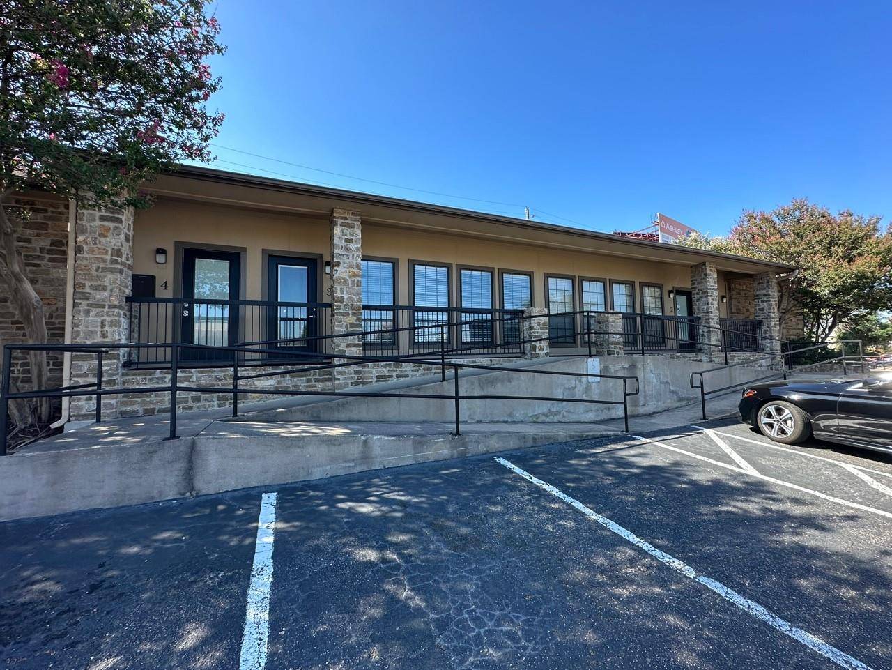 13740 N Highway 183 HWY #V-3, Austin, TX 78750
