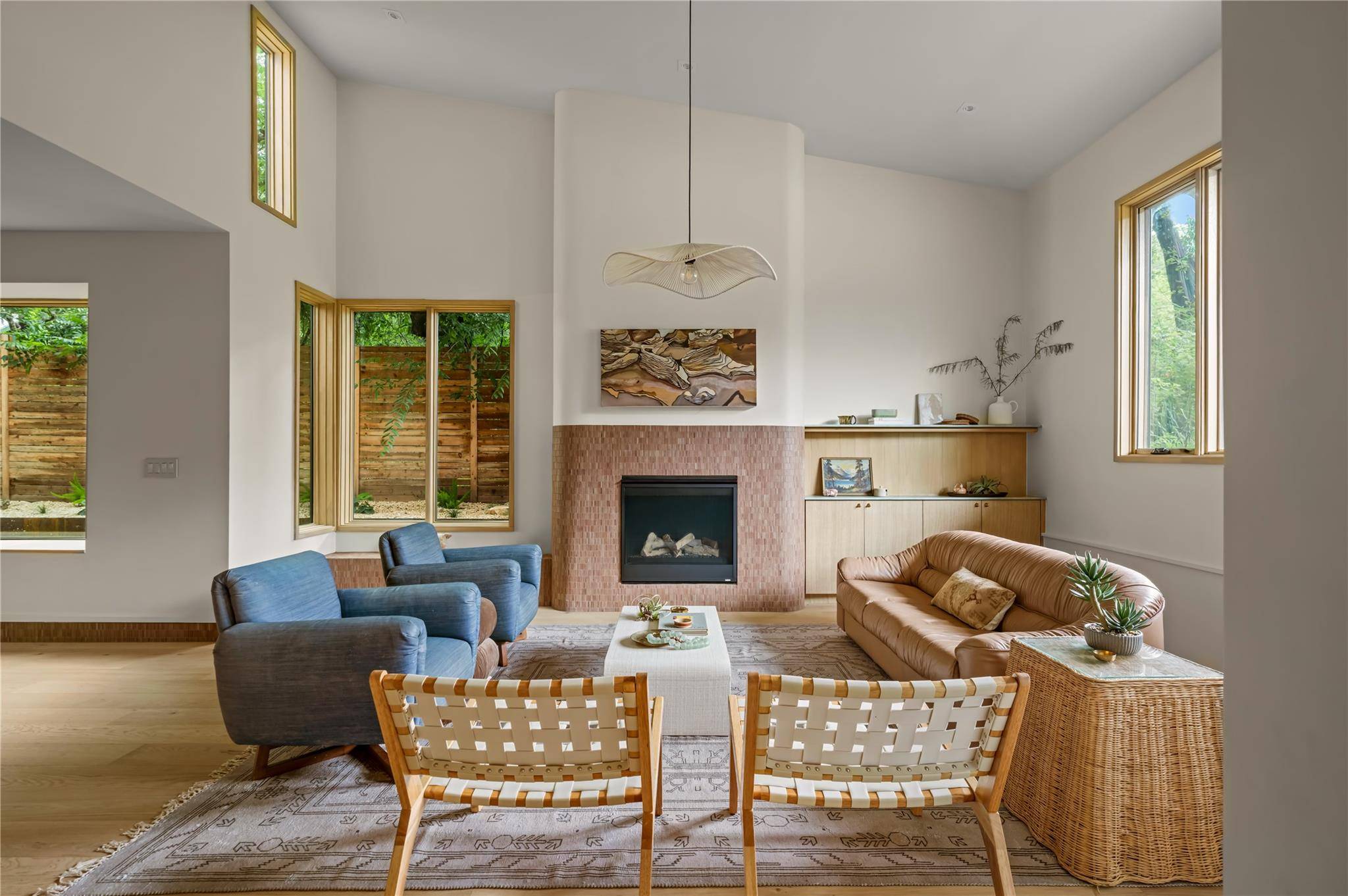 1102 Charlotte ST, Austin, TX 78703