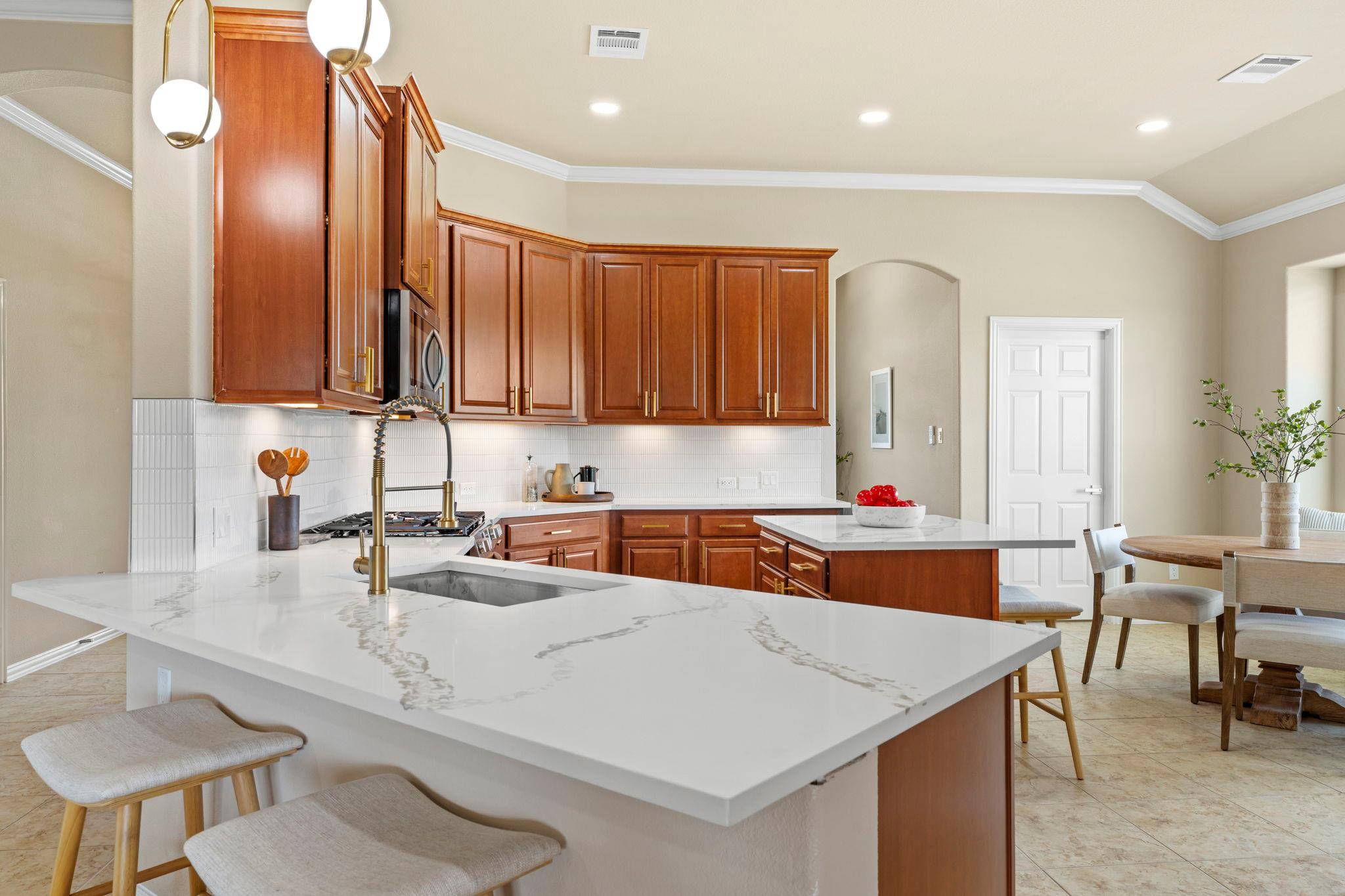1816 Harvest Bend LN, Cedar Park, TX 78613