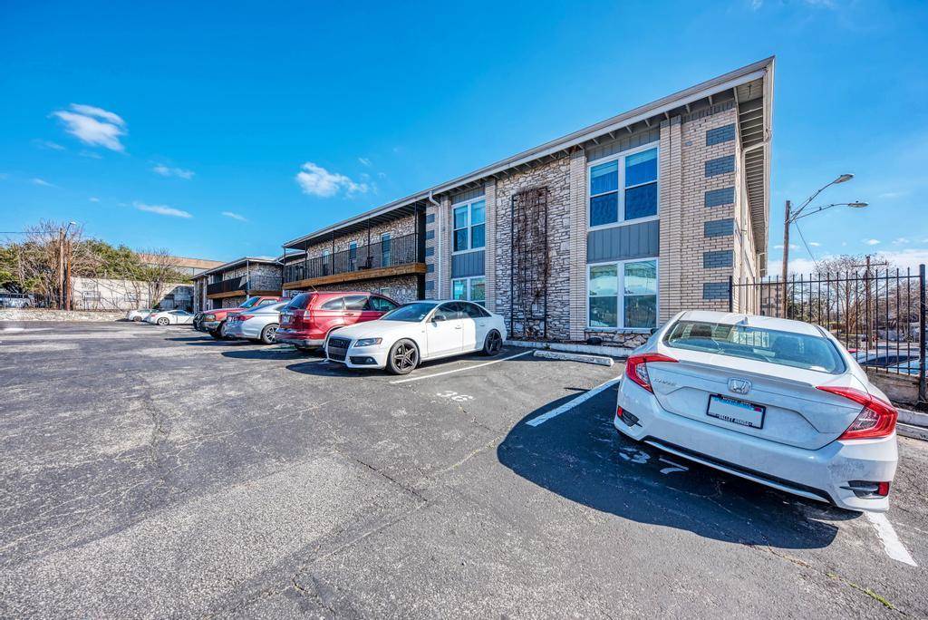 2401 Manor RD #104, Austin, TX 78722