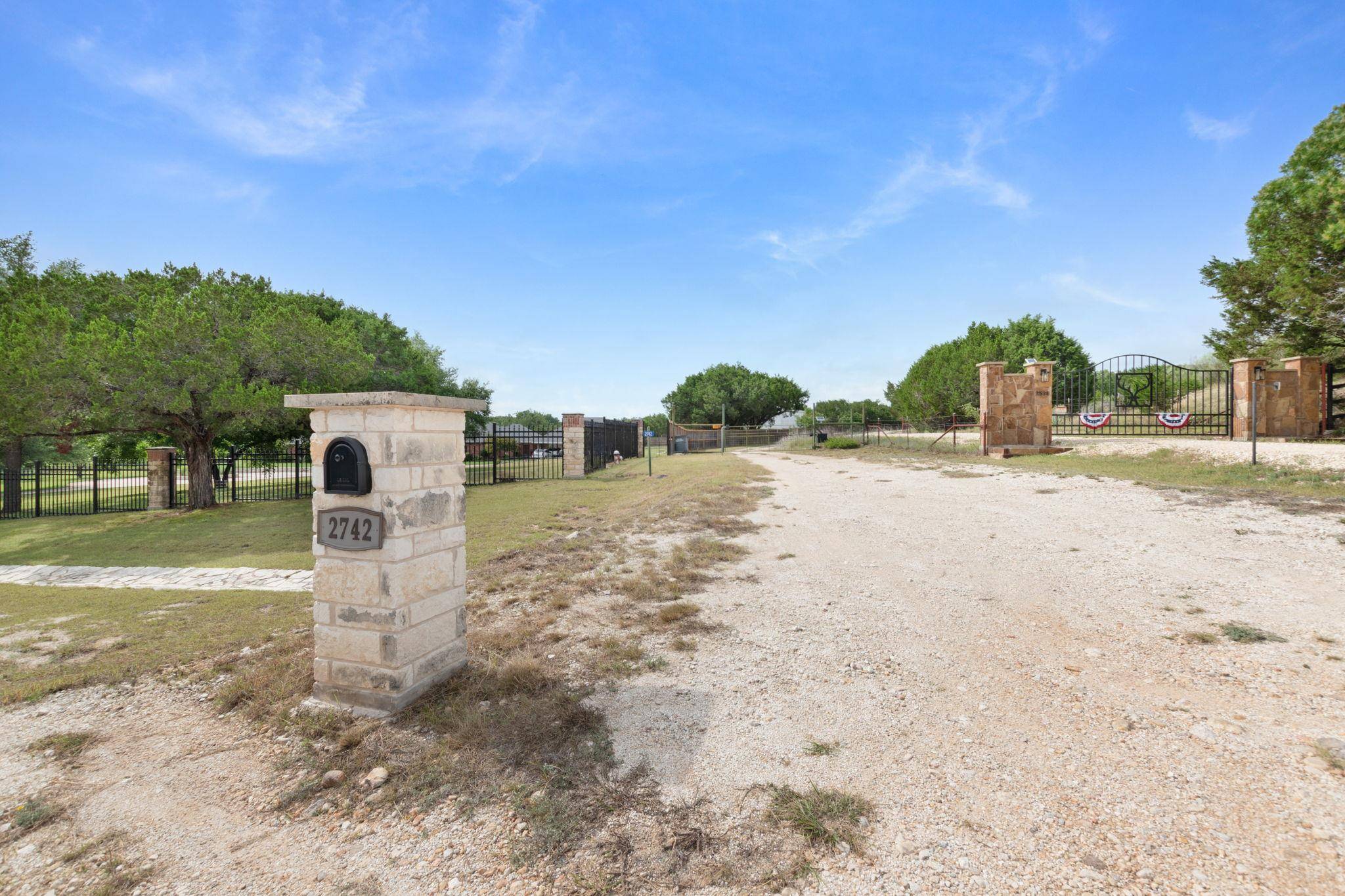 2742 County Road 1045, Lampasas, TX 76550