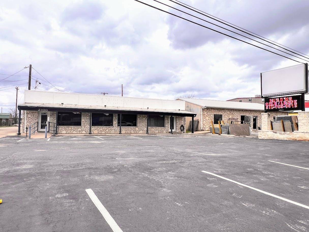 2300 N Us Highway 281 HWY, Marble Falls, TX 78654