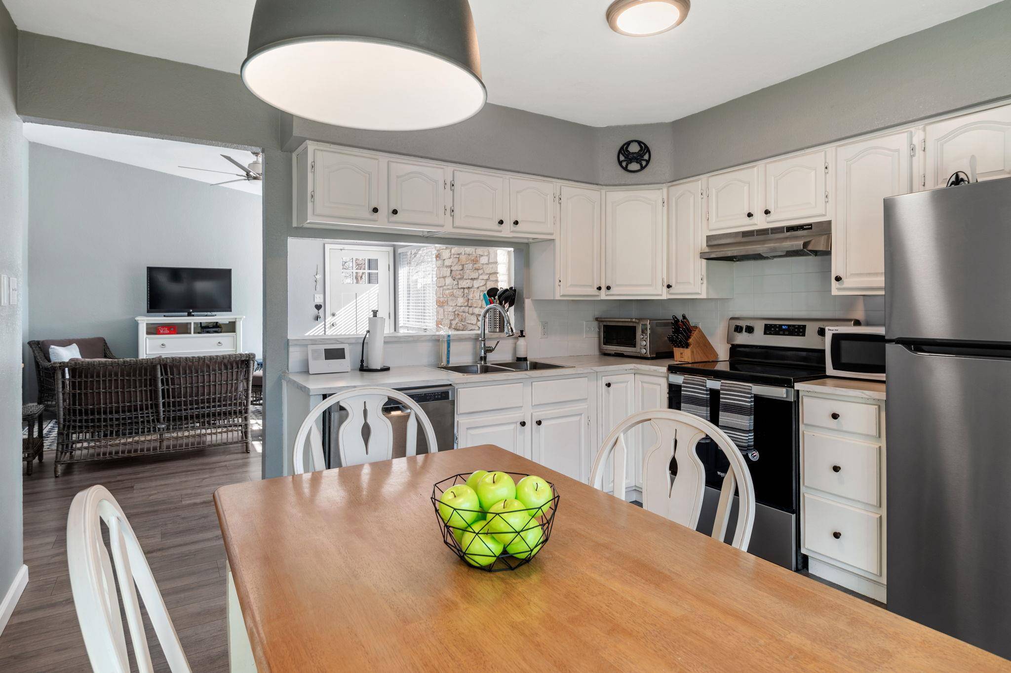 10401 Burmaster LN #A, Austin, TX 78750