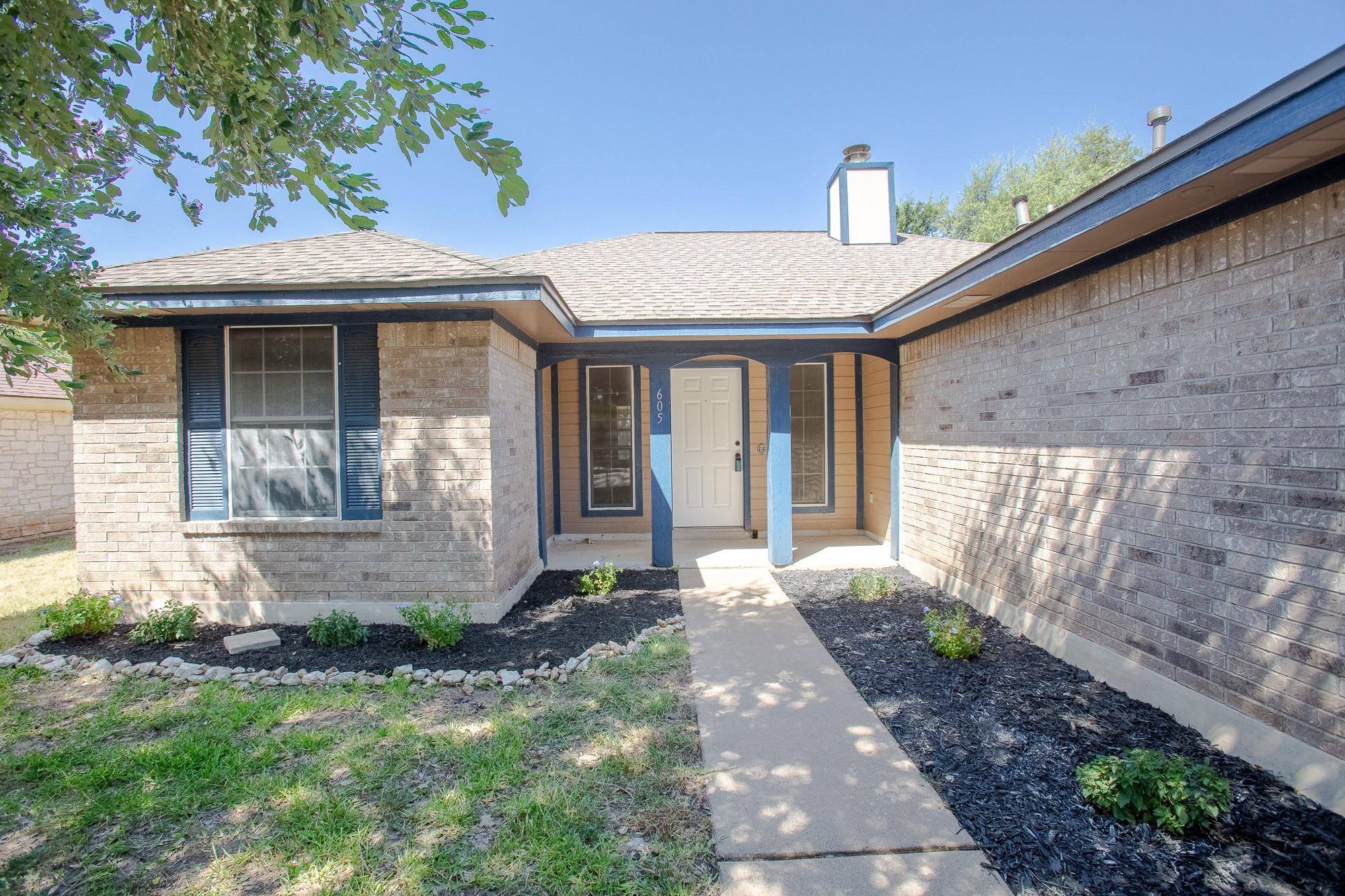 605 Clear Spring LN, Leander, TX 78641