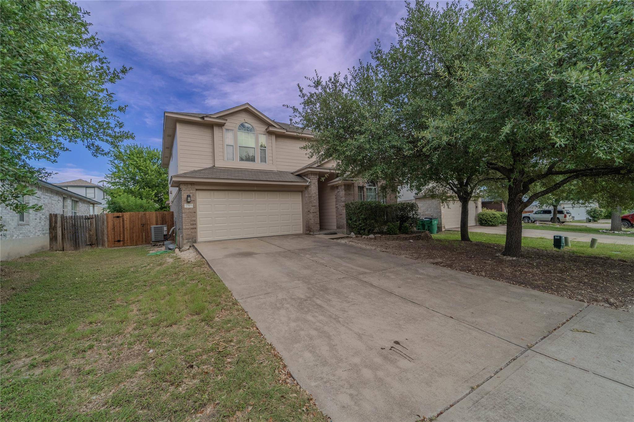 17303 Orwell LN, Round Rock, TX 78664