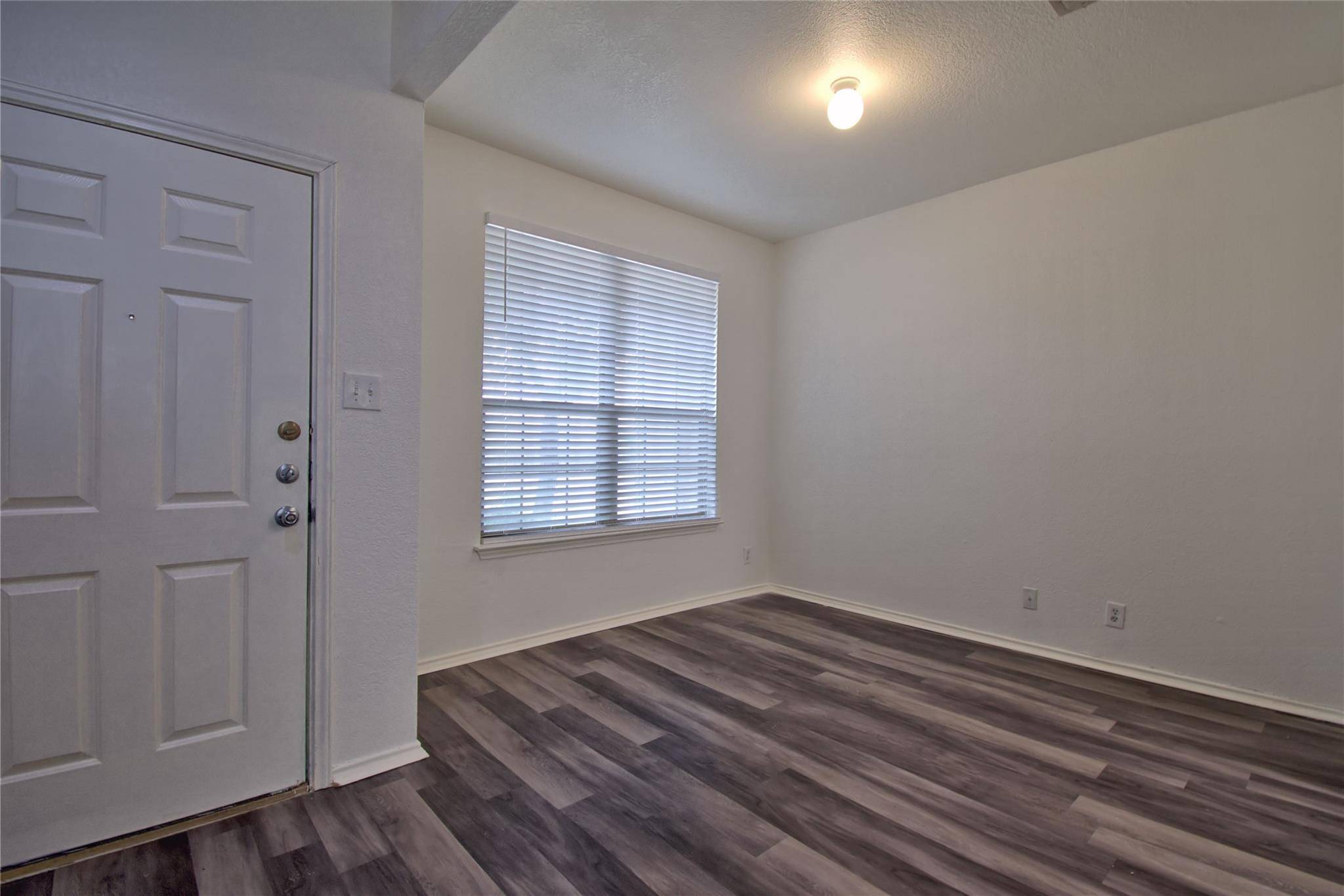 711 Abundance LN, Kyle, TX 78640