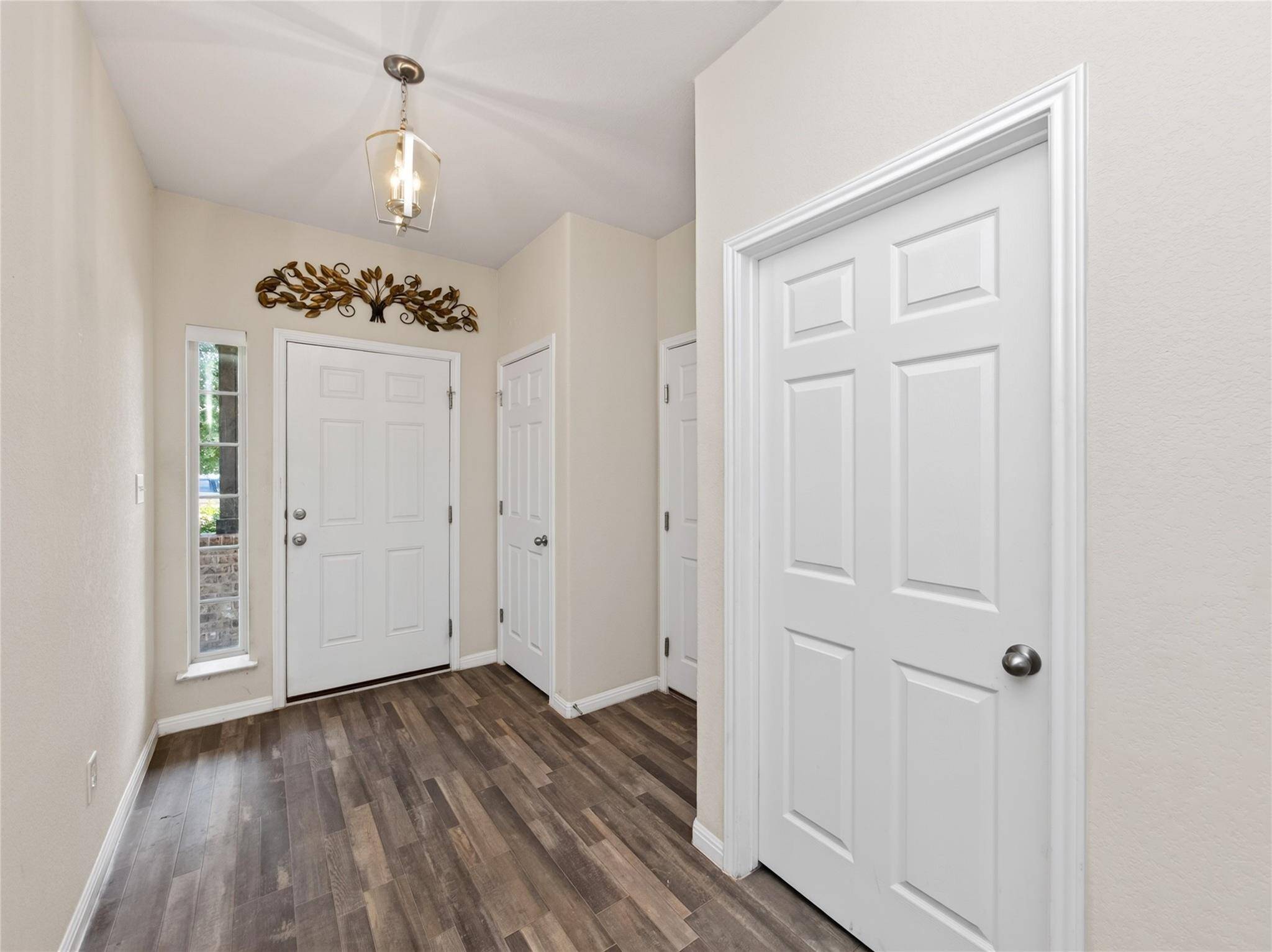 109 Lambert ST, Leander, TX 78641