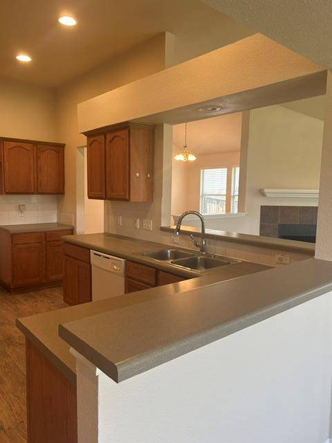 108 Pond WAY, Hutto, TX 78634